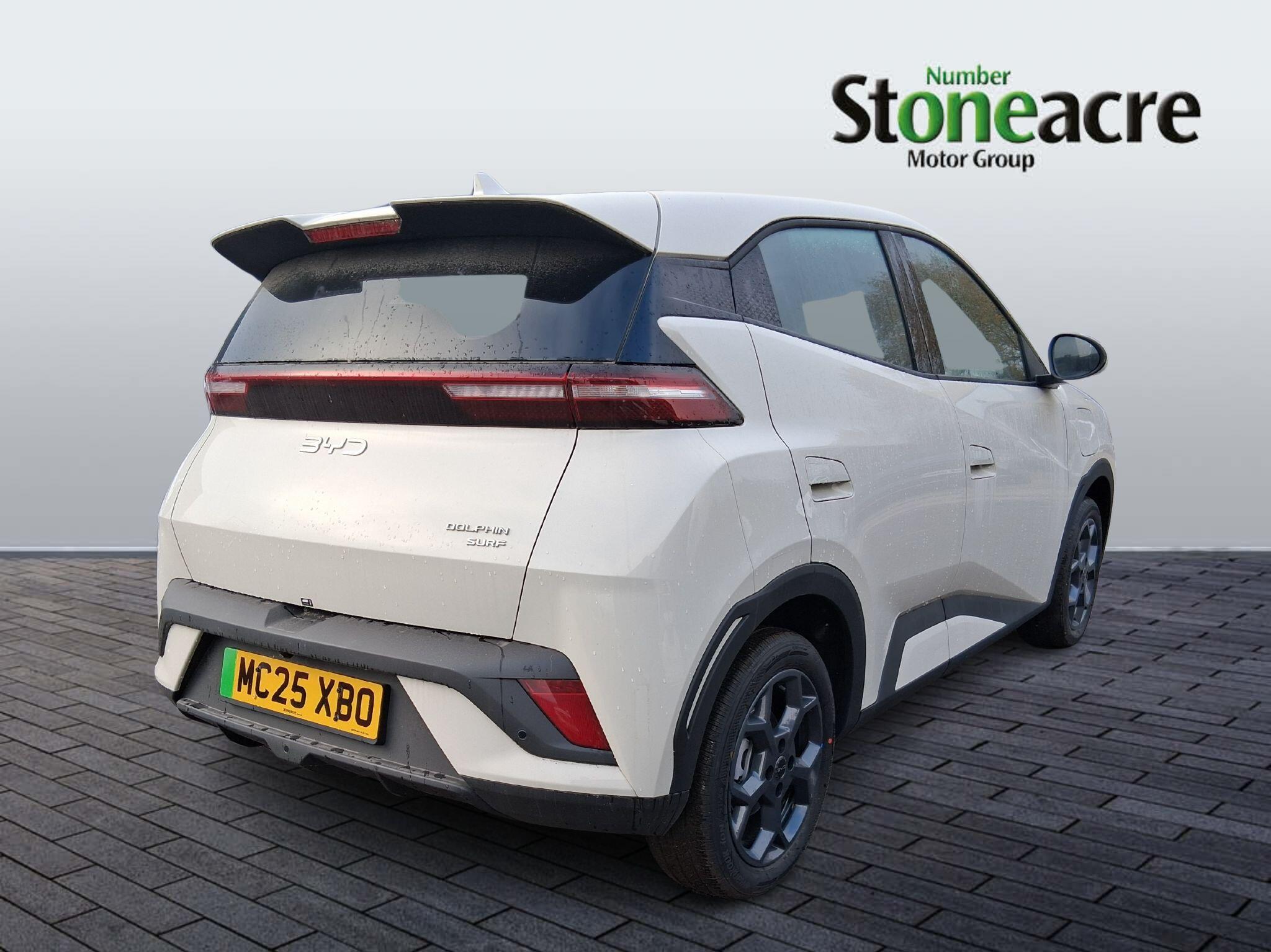 BYD Dolphin Surf 43.2kWh Boost Auto 5dr MC25XBO Image 3