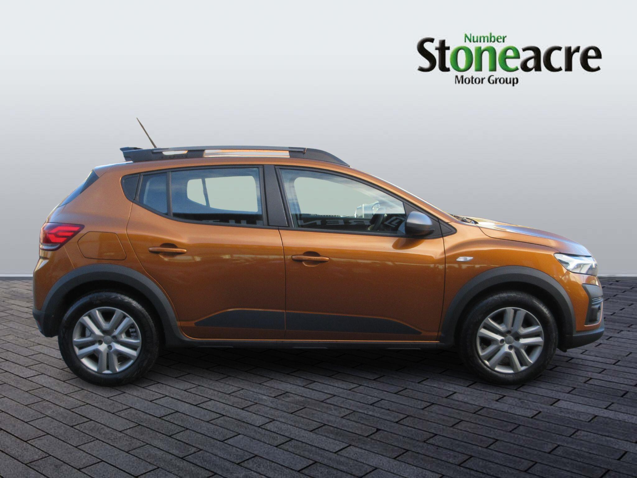 Dacia Sandero Stepway Stepway Expression TCe 100 Bi-Fuel MY23 PJ23CXD Image 2