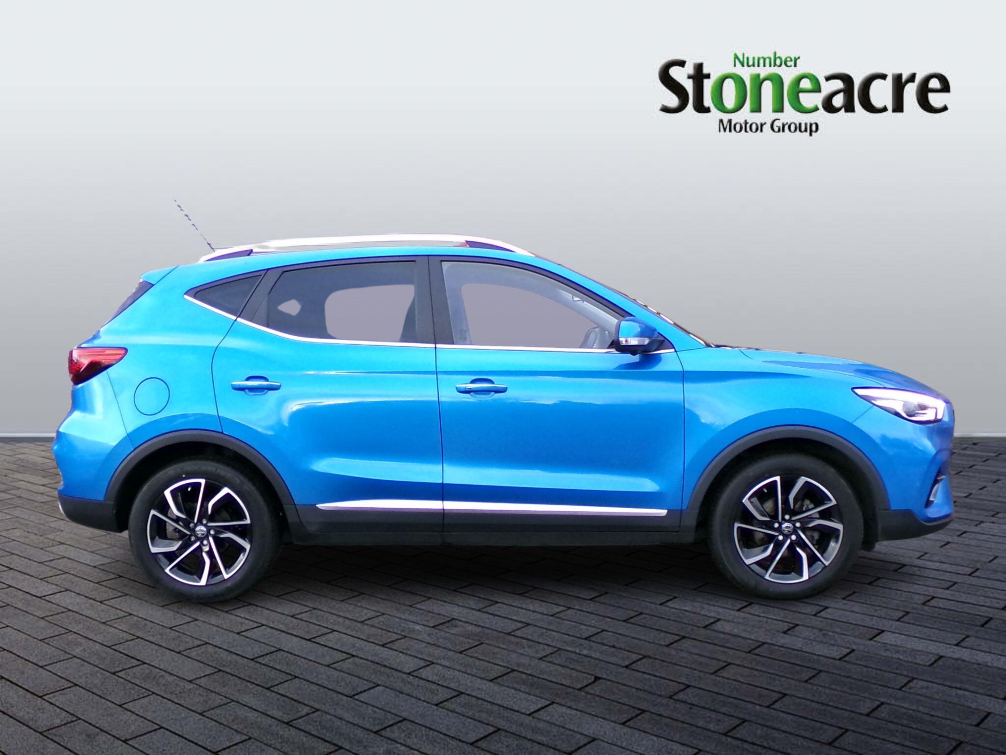 MG ZS 1.0 T-GDI Exclusive SUV 5dr Petrol Manual Euro 6 (111 ps) AF23HYT Image 2