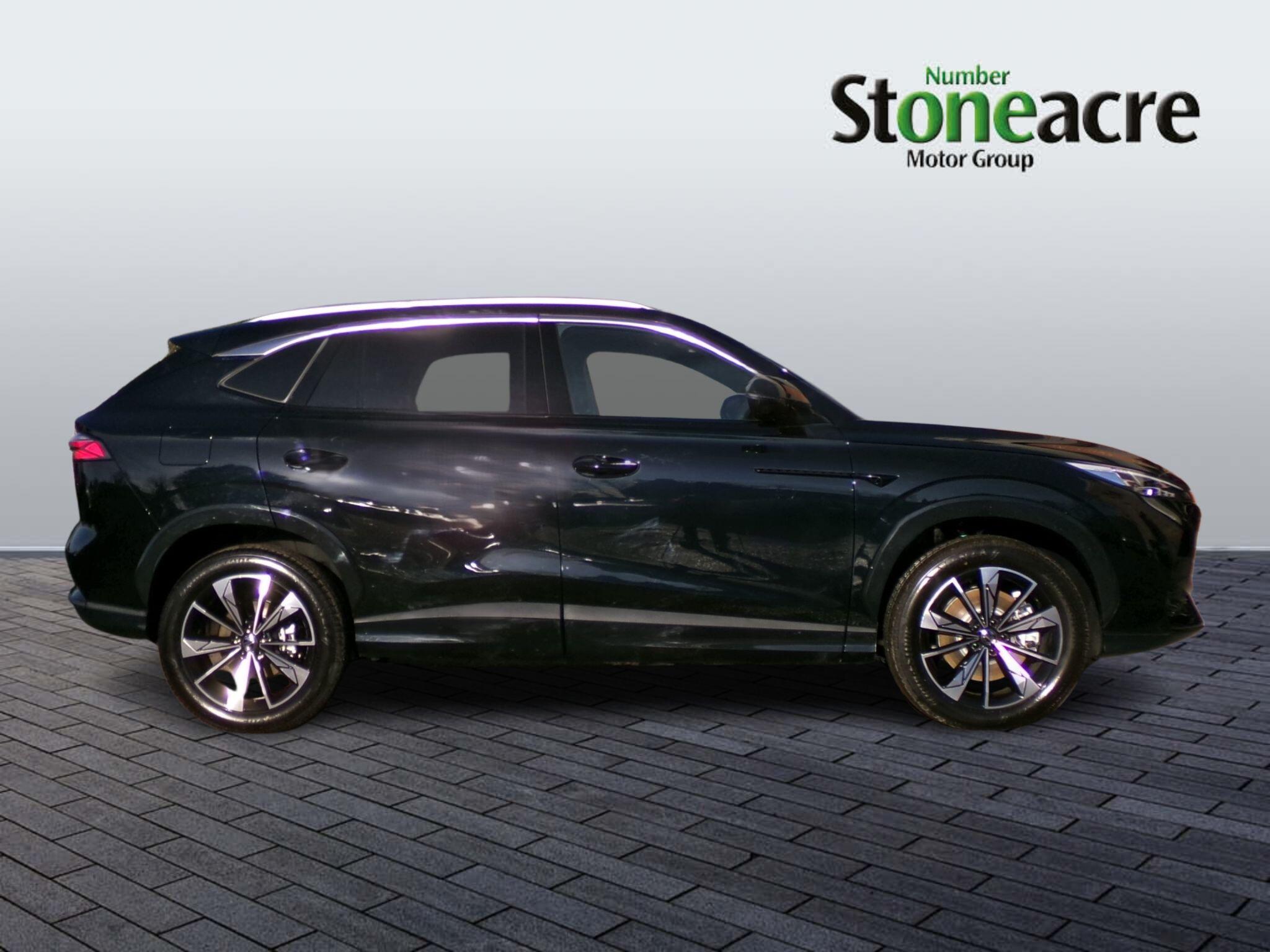 MG HS Hybrid+ Image 2