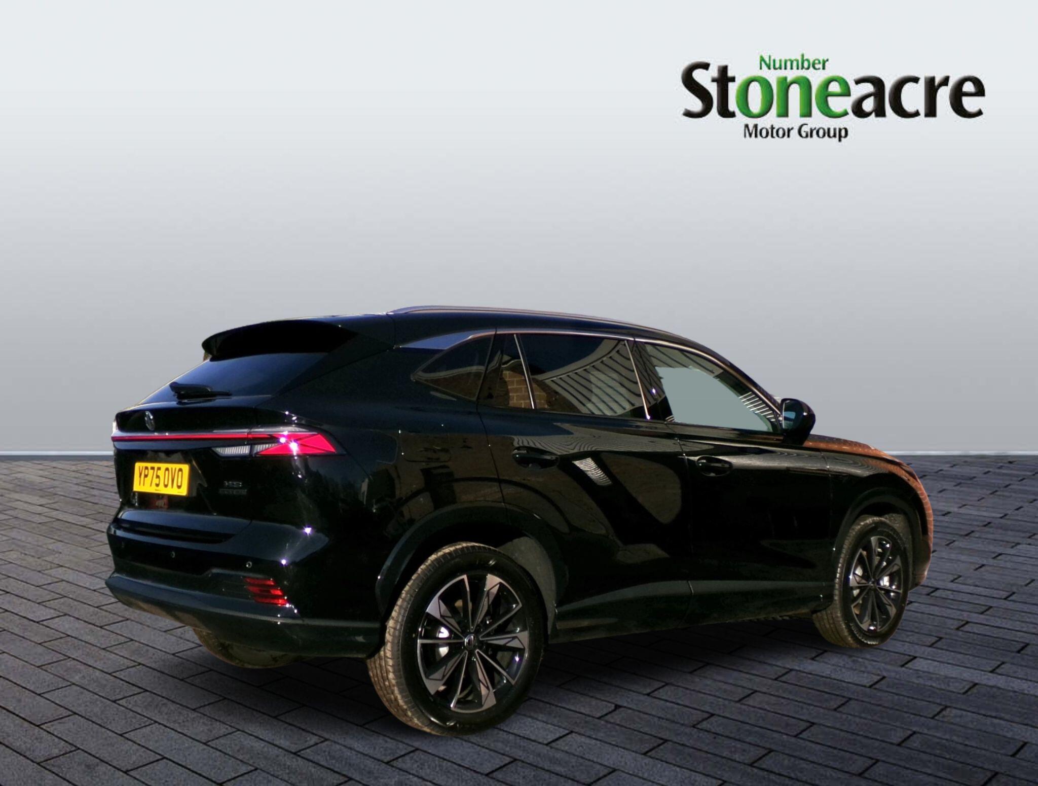 MG HS Hybrid+ Image 3