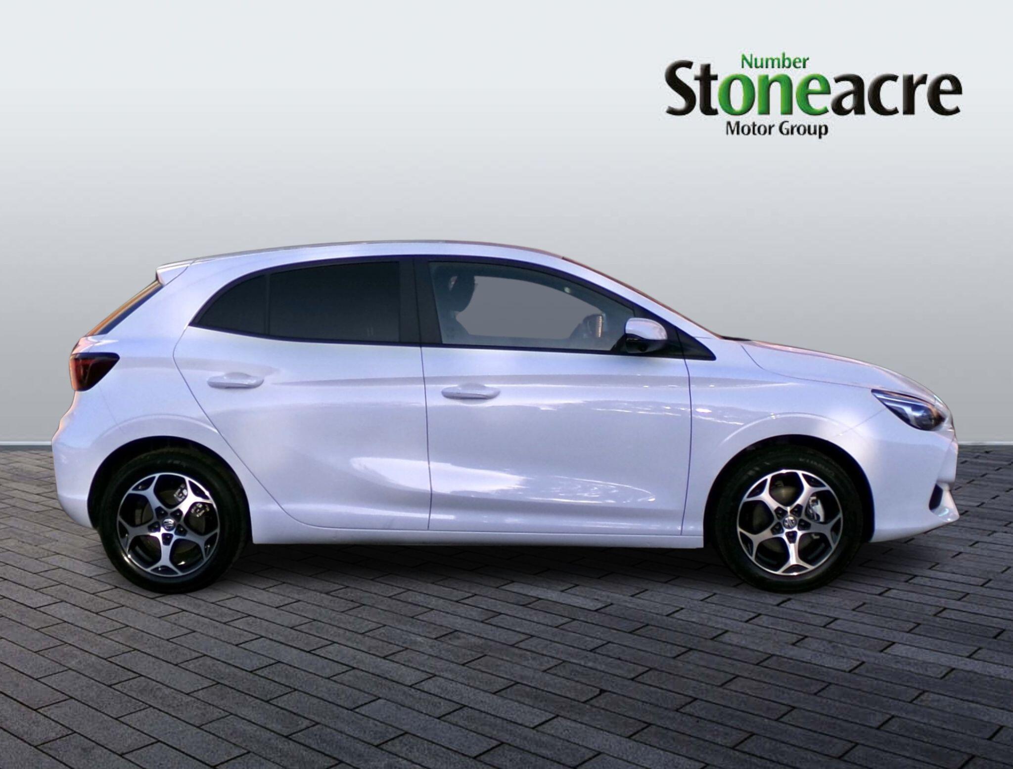 MG 3 1.5 MHEV Trophy Auto Euro 6 (s/s) 5dr YP75NXB Image 2