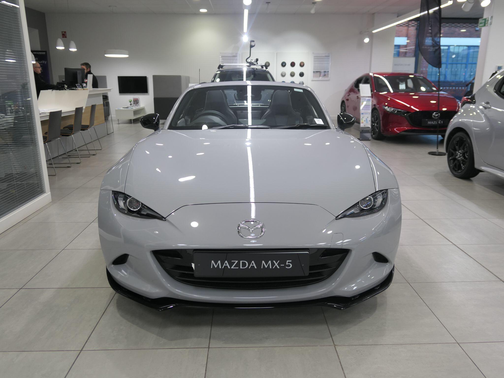Mazda MX-5 RF 2.0 SKYACTIV-G Homura Euro 6 (s/s) 2dr YY75TEJ Image 2