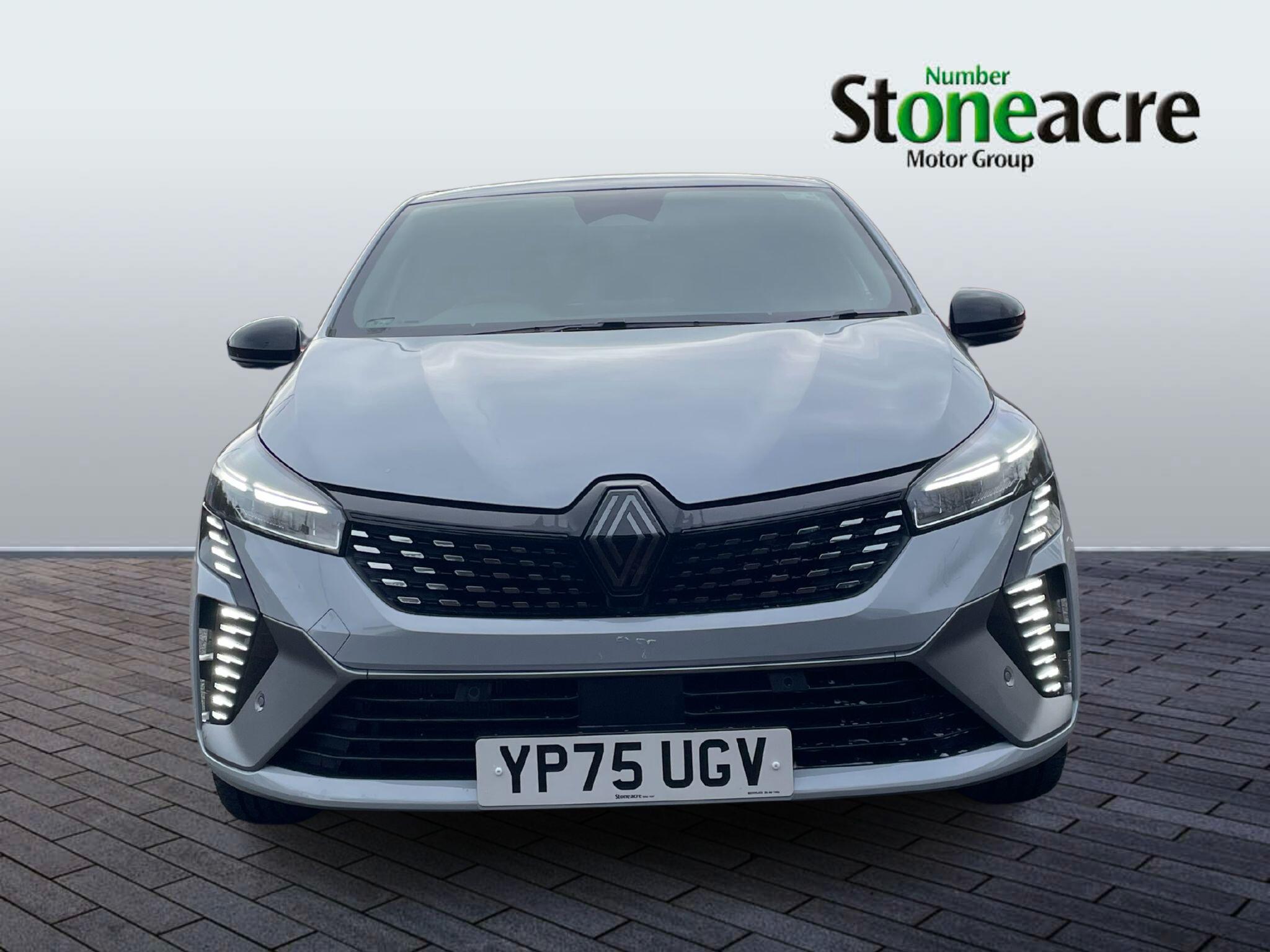 Renault Clio E-Tech 1.6 E-TECH esprit Alpine Auto Euro 6 (s/s) 5dr YP75UGV Image 2