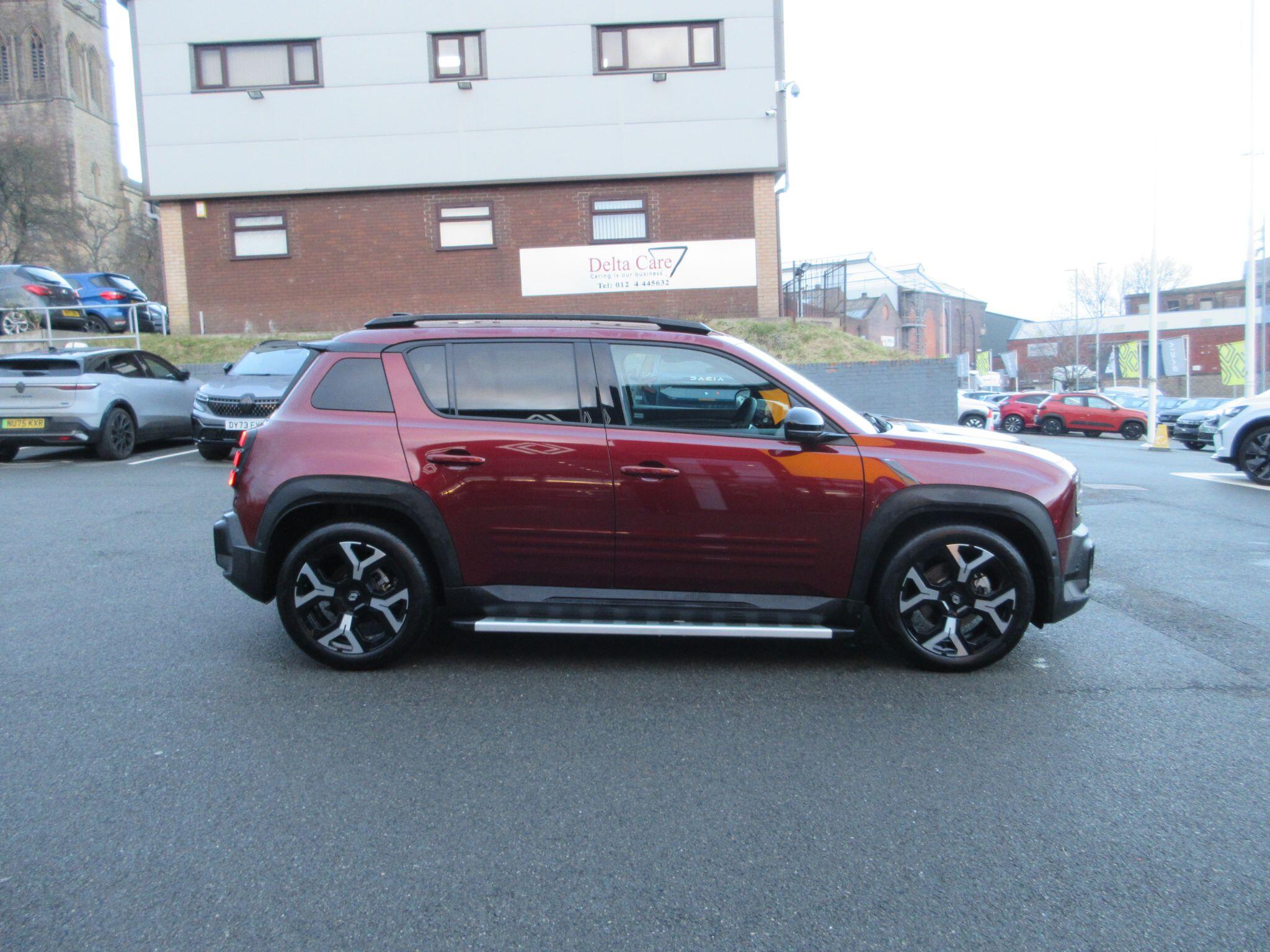 Renault 4 E-Tech Electric comfort range 52kWh techno Auto 5dr PL25KYW Image 2