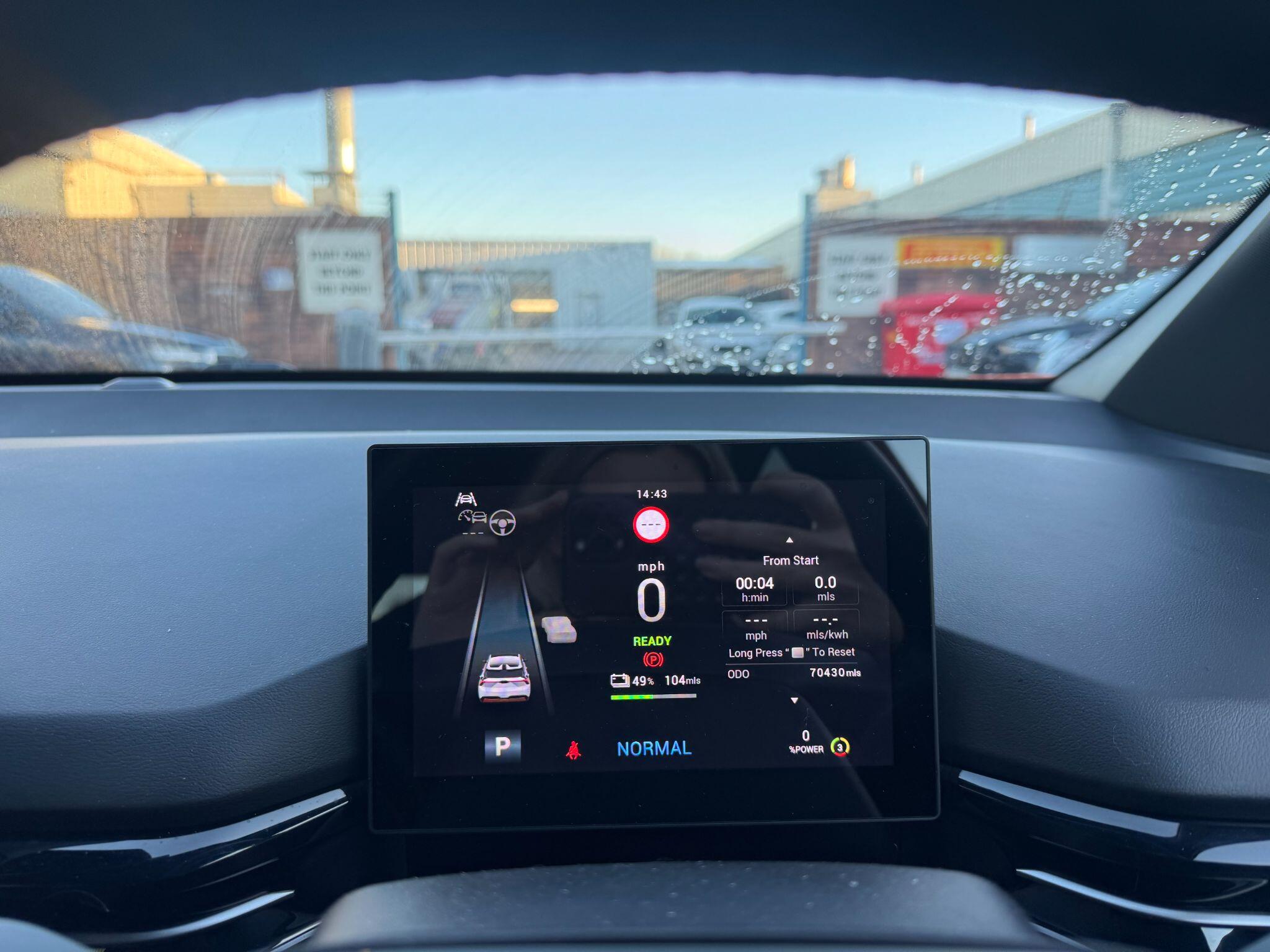 MG 4 EV 150kW Trophy EV Long Range 64kWh 5dr Auto NA72KFX Image 1