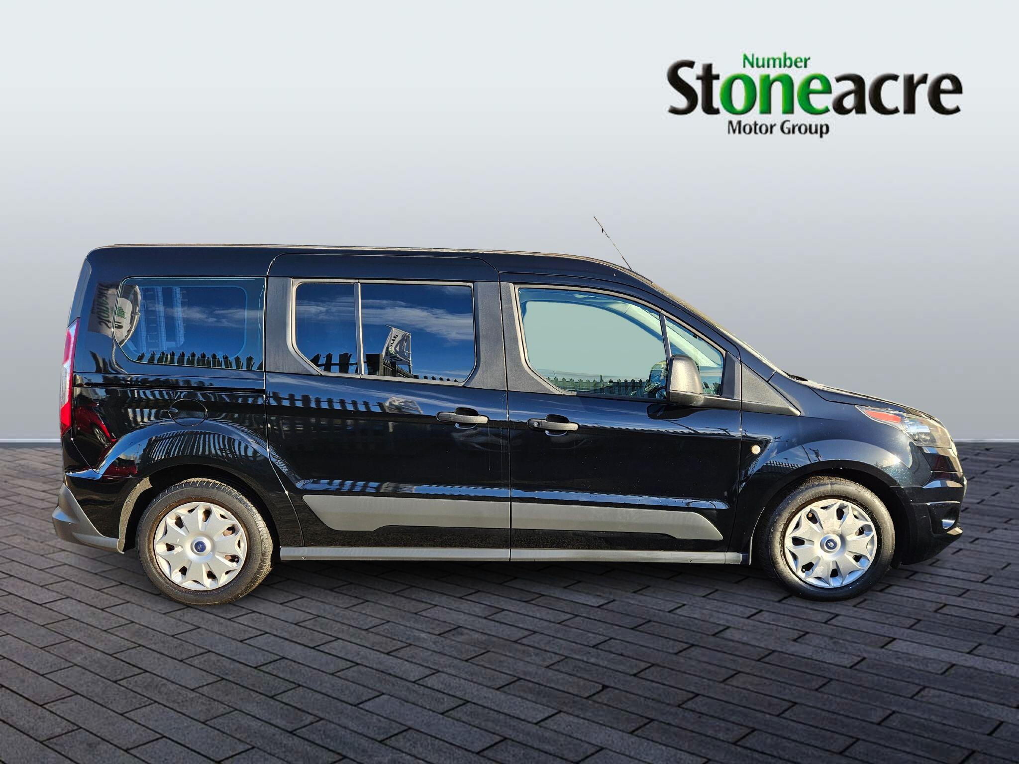 Ford Grand Tourneo Connect 1.5 TDCi Zetec Euro 6 5dr WJ67WSD Image 2