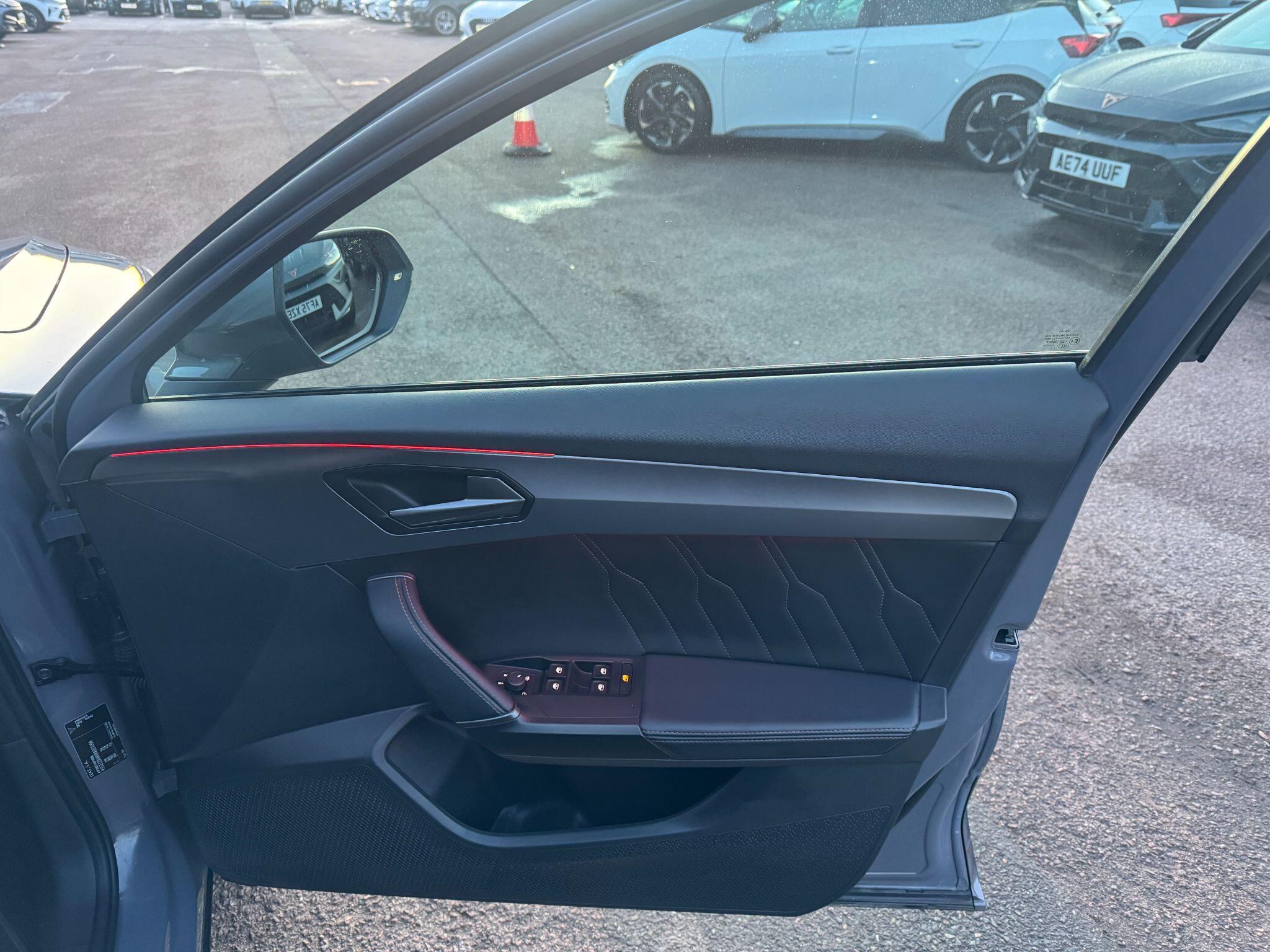 CUPRA Formentor 2.0 TSI V2 DSG 4Drive Euro 6 (s/s) 5dr AK73MMZ Image 3