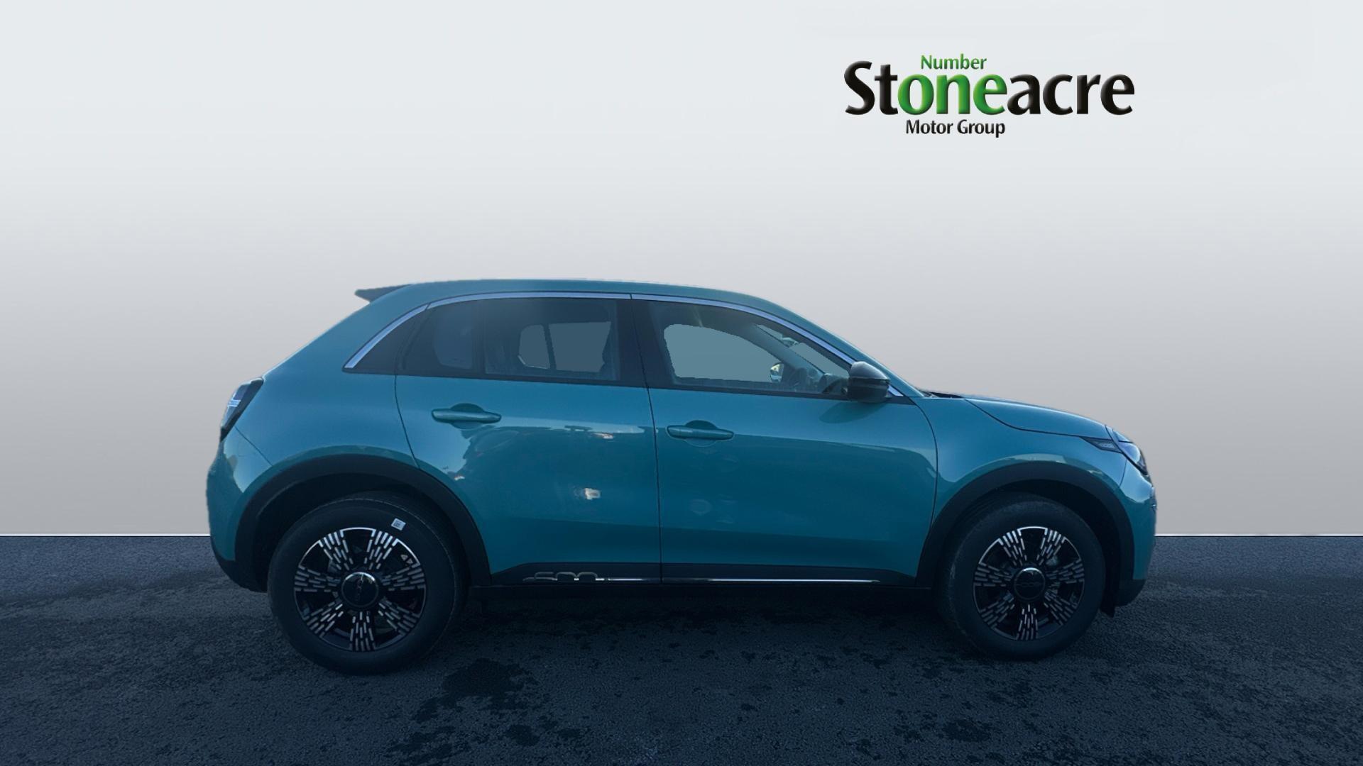 Fiat 600 1.2 MHEV e-DCT Euro 6 (s/s) 5dr FY75YNO Image 3