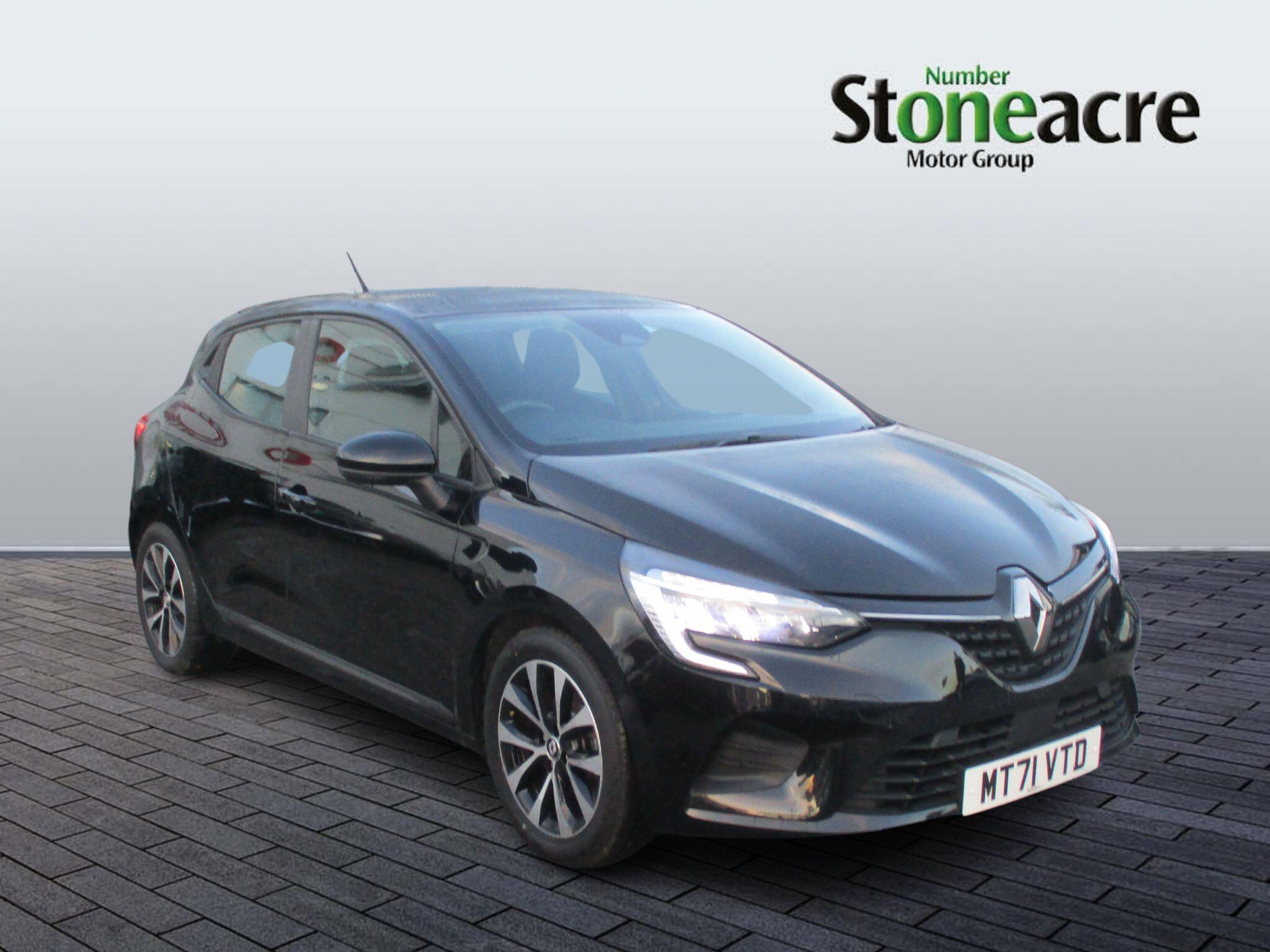 Renault Clio Iconic TCe 90 MY21.5 MT71VTD Image 1