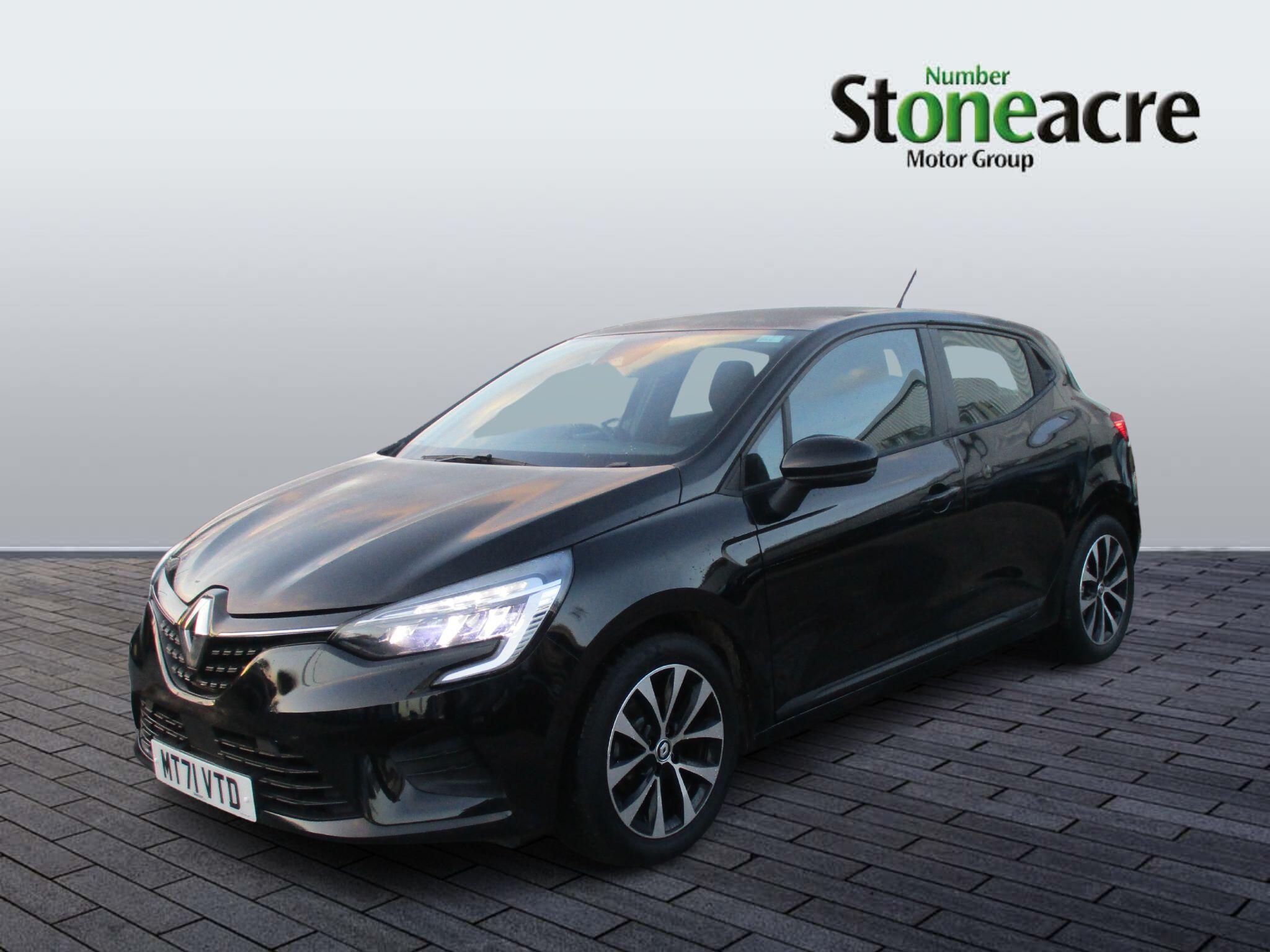 Renault Clio Iconic TCe 90 MY21.5 MT71VTD Image 3