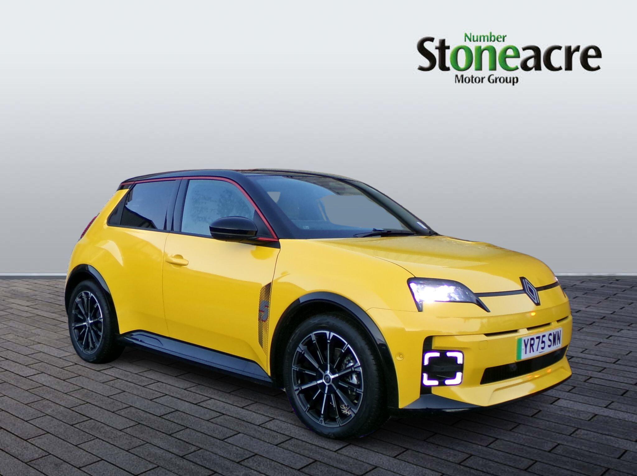 Renault 5 E-Tech Electric comfort range 52kWh iconic five Auto 5dr YR75SWN Image 1