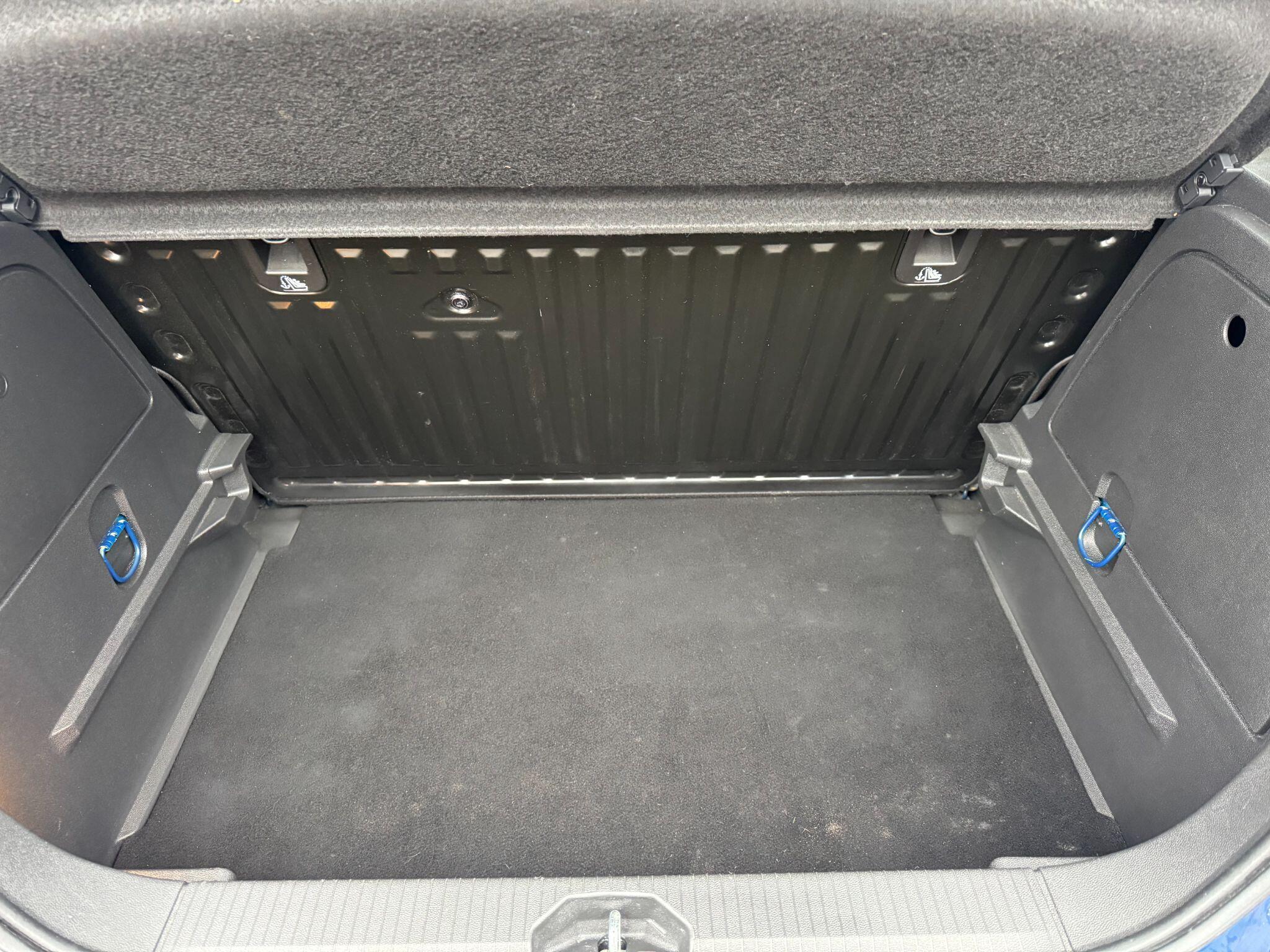 Vauxhall Corsa 1.4i ecoTEC Energy Euro 6 5dr KJ18XWC Image 2