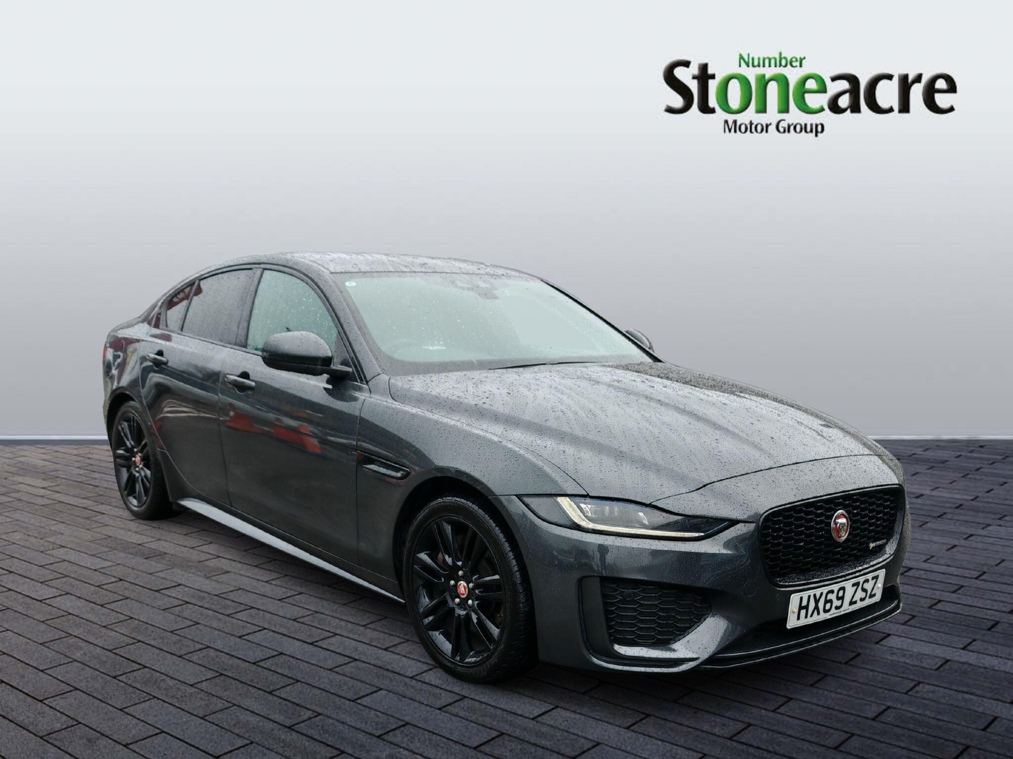 Jaguar XE 2.0 D180 R-Dynamic SE Auto Euro 6 (s/s) 4dr HX69ZSZ Image 1