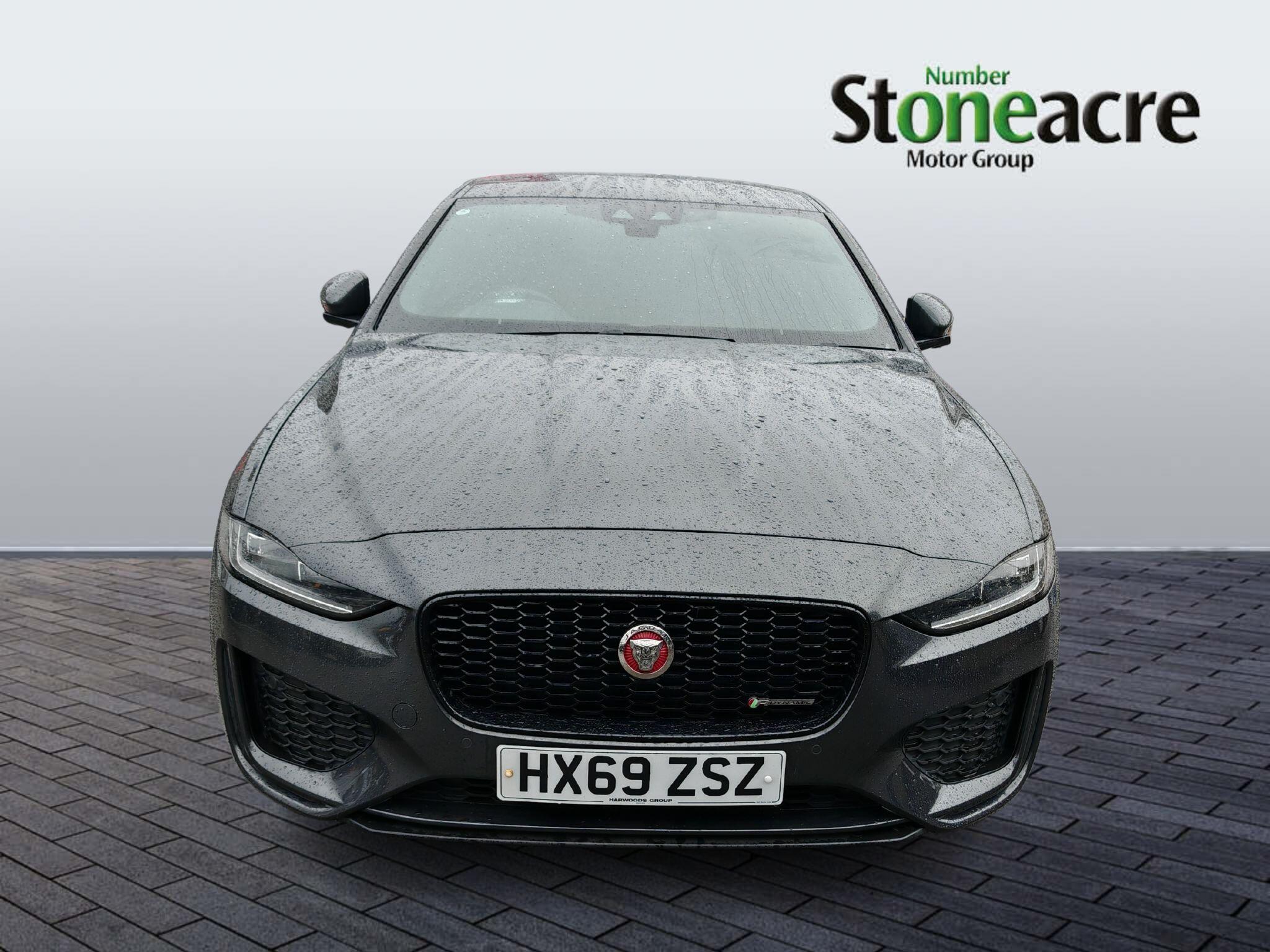 Jaguar XE 2.0 D180 R-Dynamic SE Auto Euro 6 (s/s) 4dr HX69ZSZ Image 2