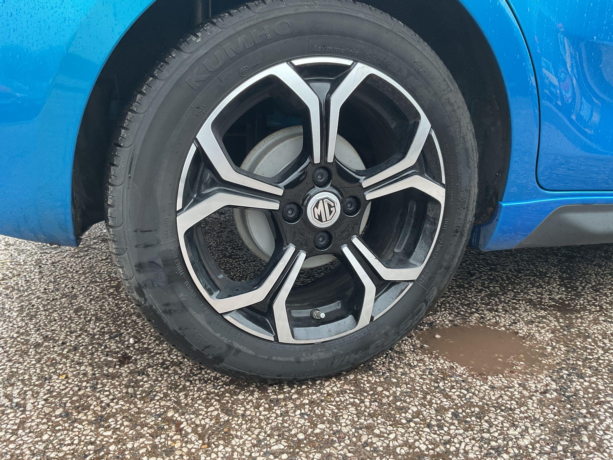 MG 3 1.5 VTi-TECH Exclusive Nav Euro 6 (s/s) 5dr FD24VRY Image 1