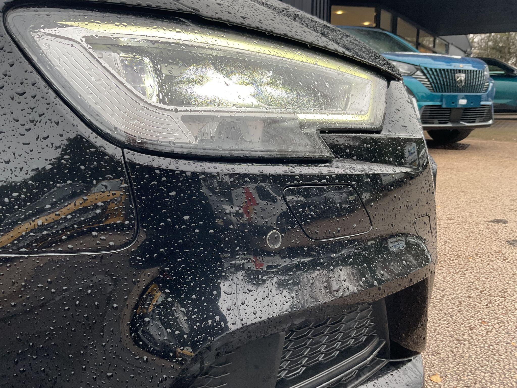 Audi A3 1.6 TDI 30 S line Sportback S Tronic Euro 6 (s/s) 5dr YN19GPR Image 3