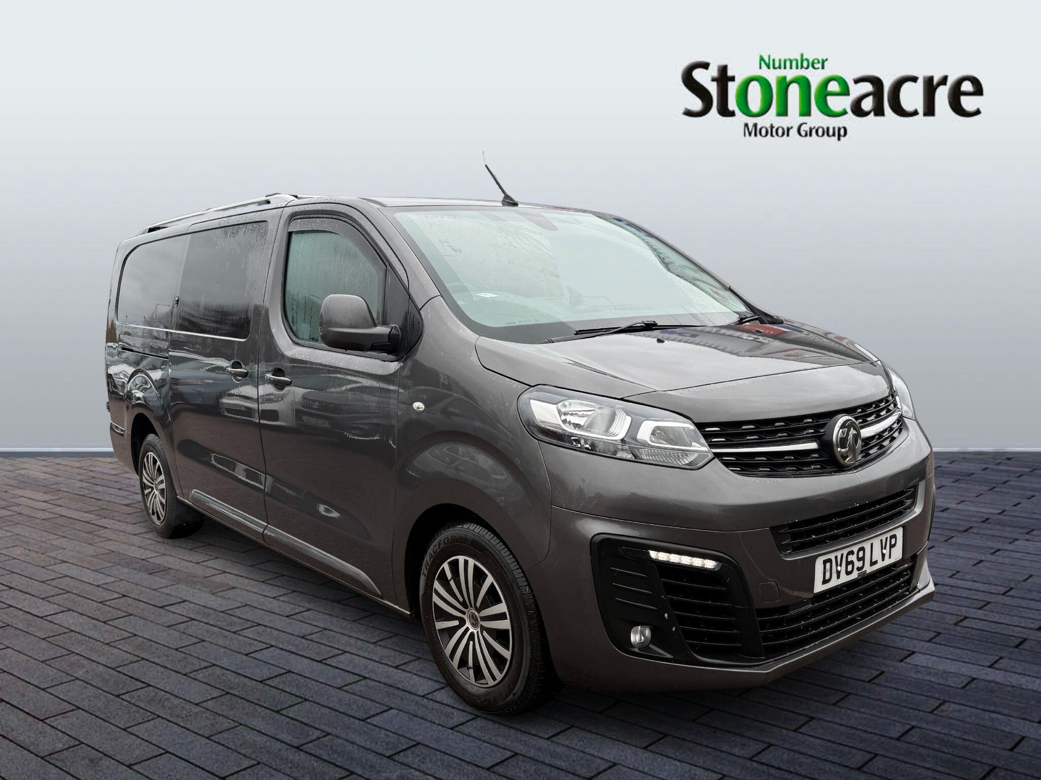 Vauxhall Vivaro 2.0 Turbo D 3100 Sportive L2 H1 Euro 6 (s/s) 5dr DV69LVP Image 1