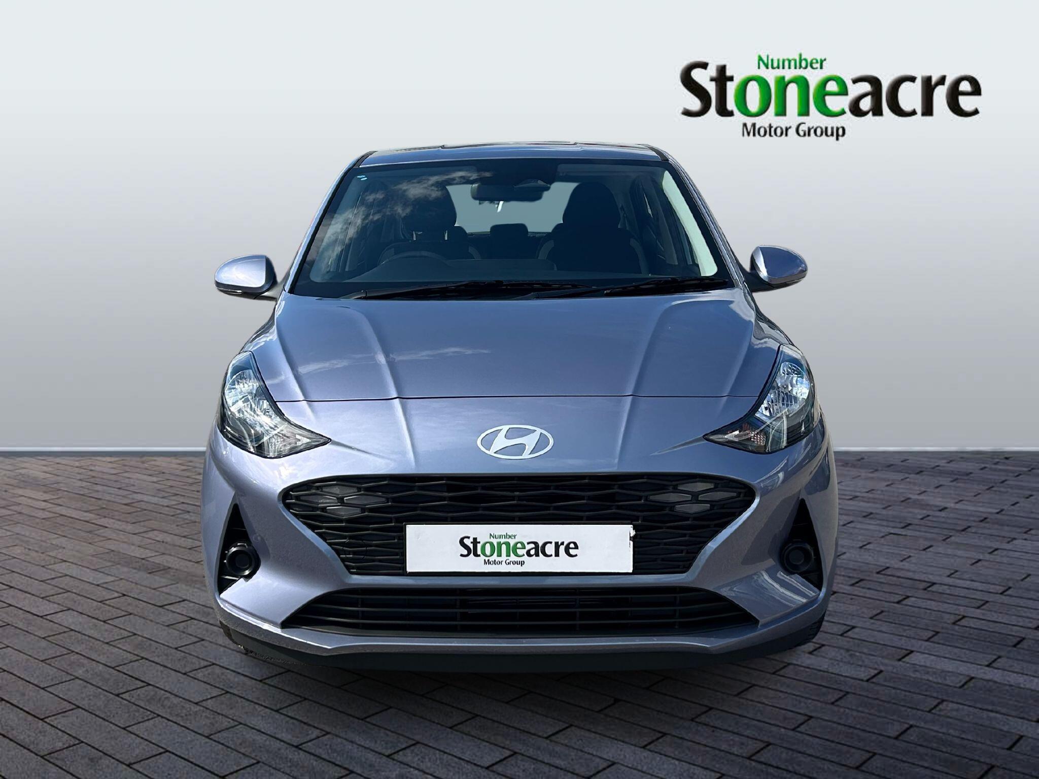 Hyundai i10 1.2 Premium Auto Euro 6 (s/s) 5dr YM75CPX Image 2