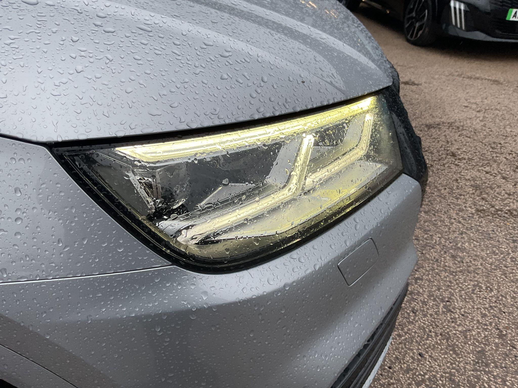 Audi Q5 2.0 TFSI 45 Black Edition S Tronic quattro Euro 6 (s/s) 5dr BL69HDO Image 3