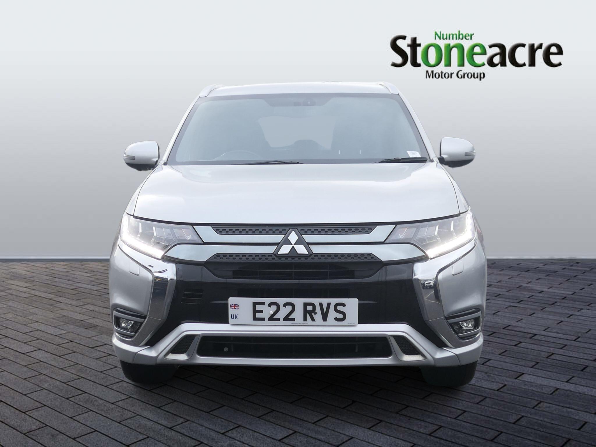Mitsubishi Outlander 2.4h TwinMotor 13.8kWh 4h SUV 5dr Petrol Plug-in Hybrid CVT 4WD Euro 6 (s/s) (209 ps) DP19TKA Image 2