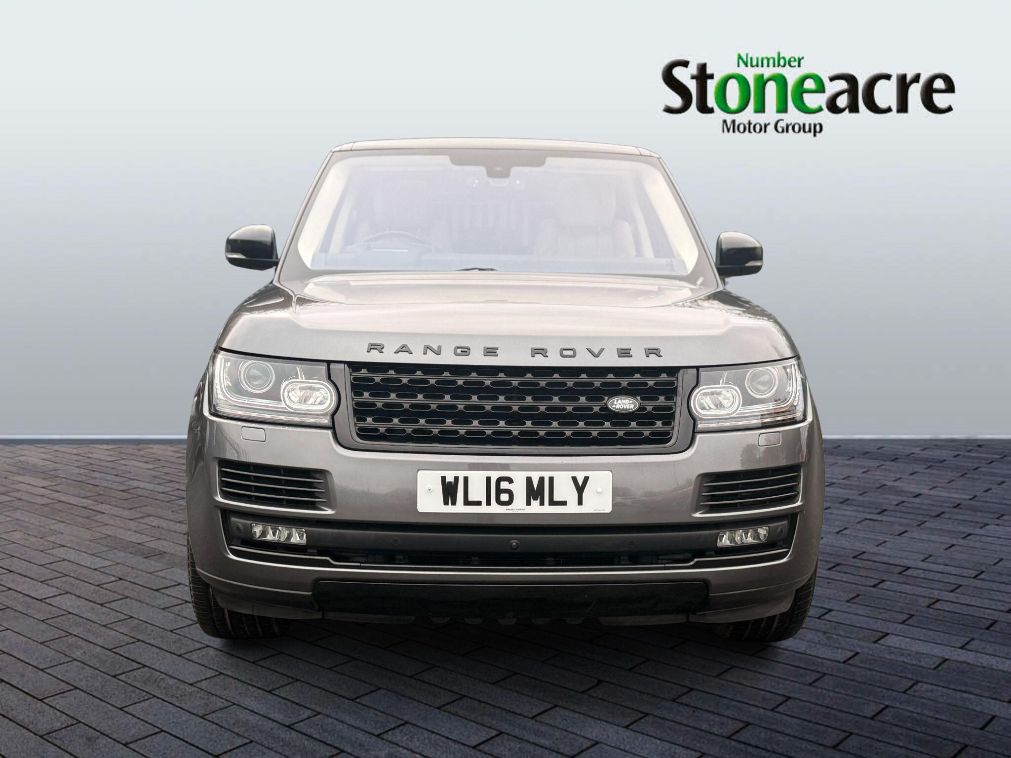 Land Rover Range Rover 3.0 TD V6 Autobiography Auto 4WD Euro 6 (s/s) 5dr WL16MLY Image 2