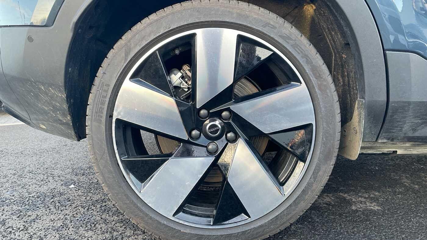 Volvo EC40 Single Motor Extended Range 82kWh Ultra Auto 5dr OE25LNP Image 3