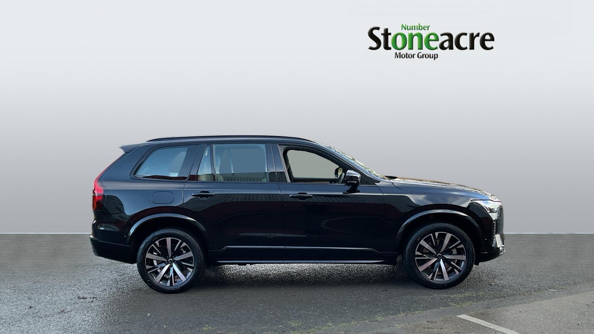Volvo XC90 2.0 B5 MHEV Plus Auto 4WD Euro 6 (s/s) 5dr ND75DBO Image 3