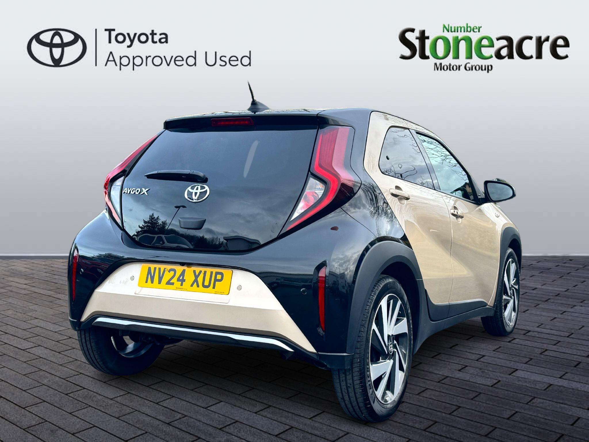 Toyota Aygo X 1.0 VVT-i Exclusive x-shift Euro 6 (s/s) 5dr NV24XUP Image 3