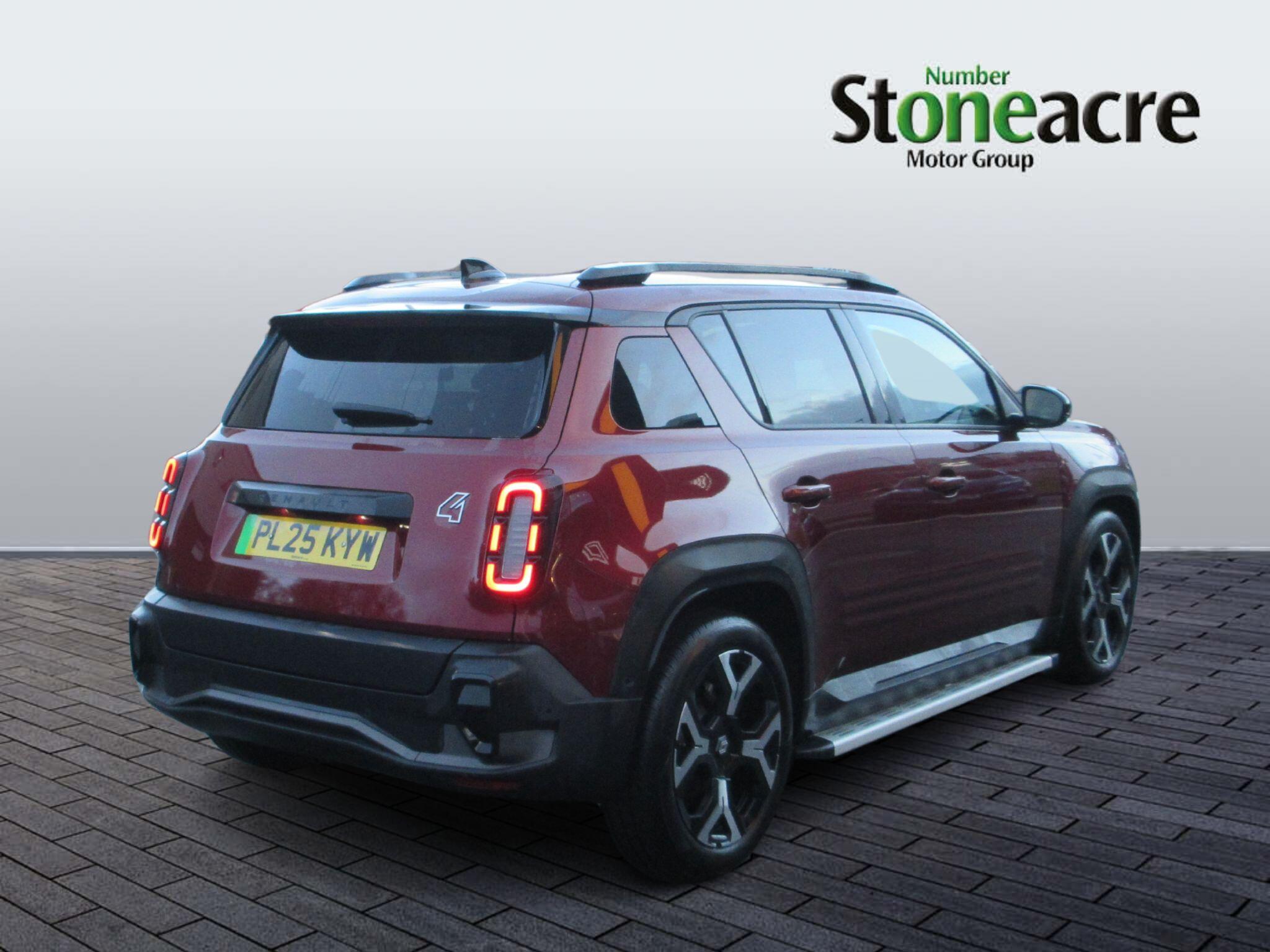 Renault 4 E-Tech Electric comfort range 52kWh techno Auto 5dr PL25KYW Image 3