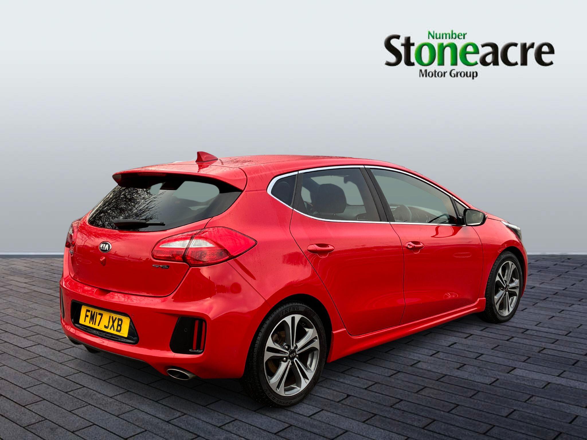 Kia Ceed 1.6 CRDi GT-Line Euro 6 (s/s) 5dr FM17JXB Image 3