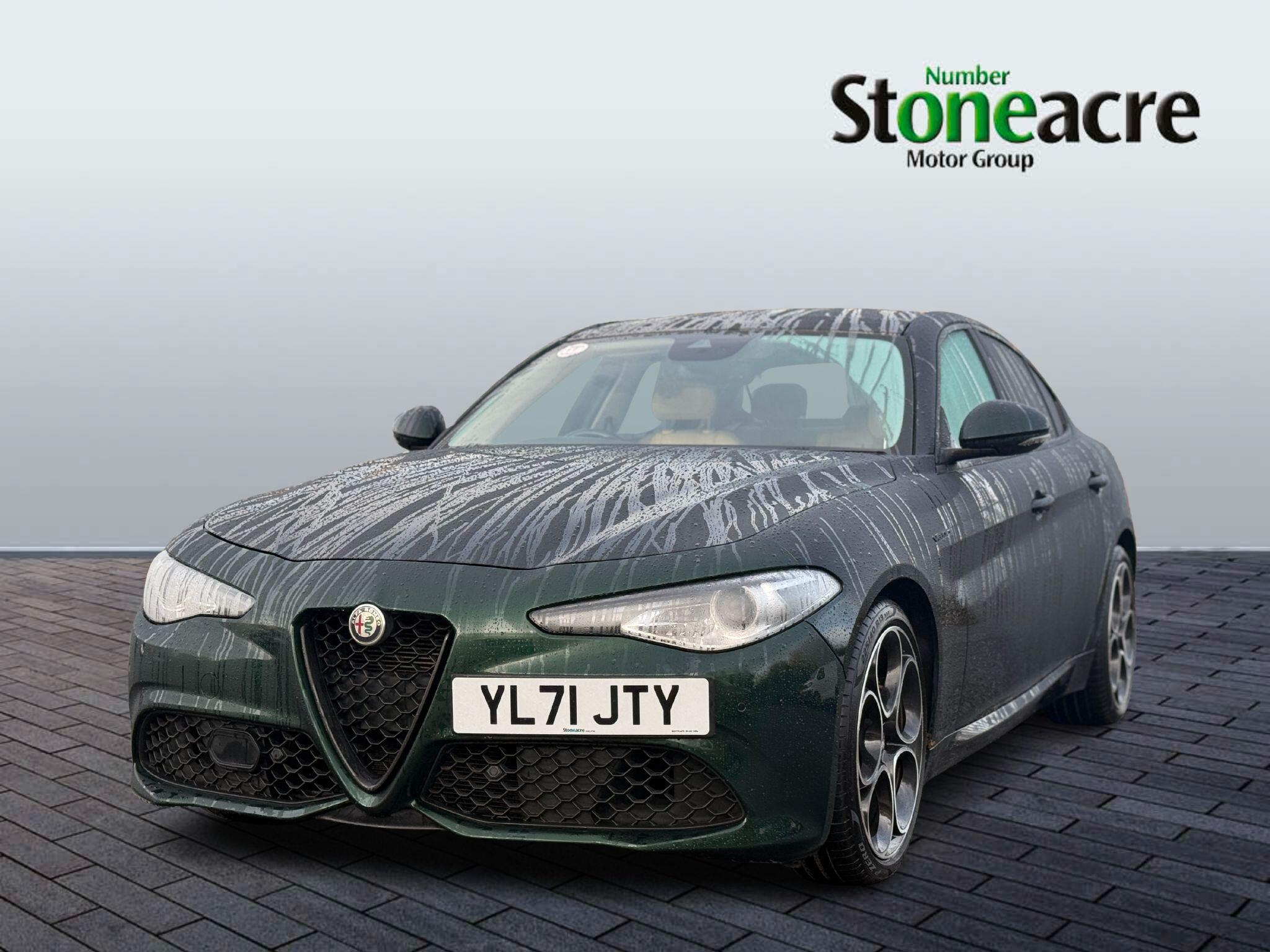 Alfa Romeo Giulia 2.0 TB 280 Veloce [Performance brake] 4dr Auto YL71JTY Image 3
