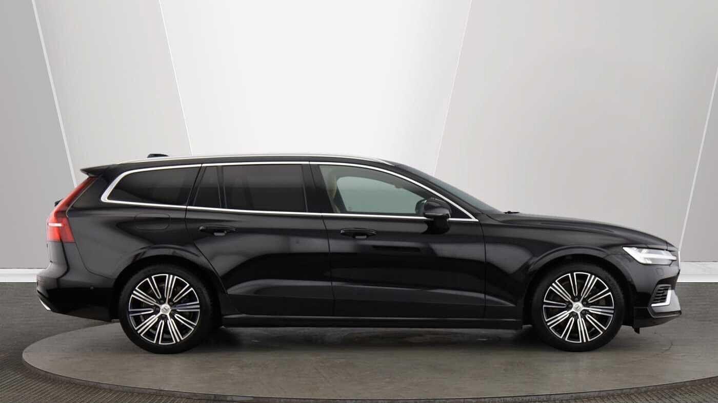 Volvo V60 2.0h T6 Recharge 11.6kWh Inscription Auto AWD Euro 6 (s/s) 5dr ND21BDZ Image 2