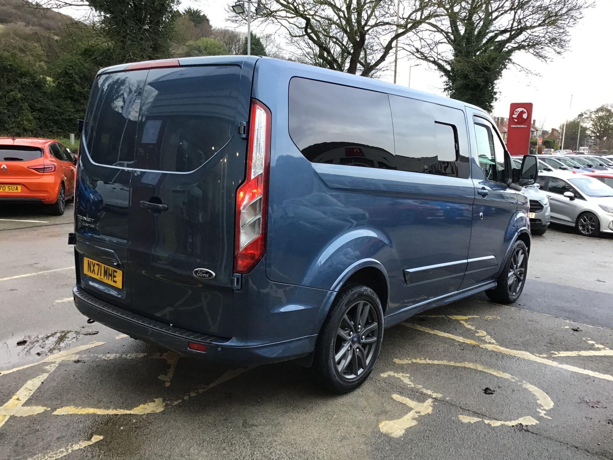 Ford Transit Custom Image 3