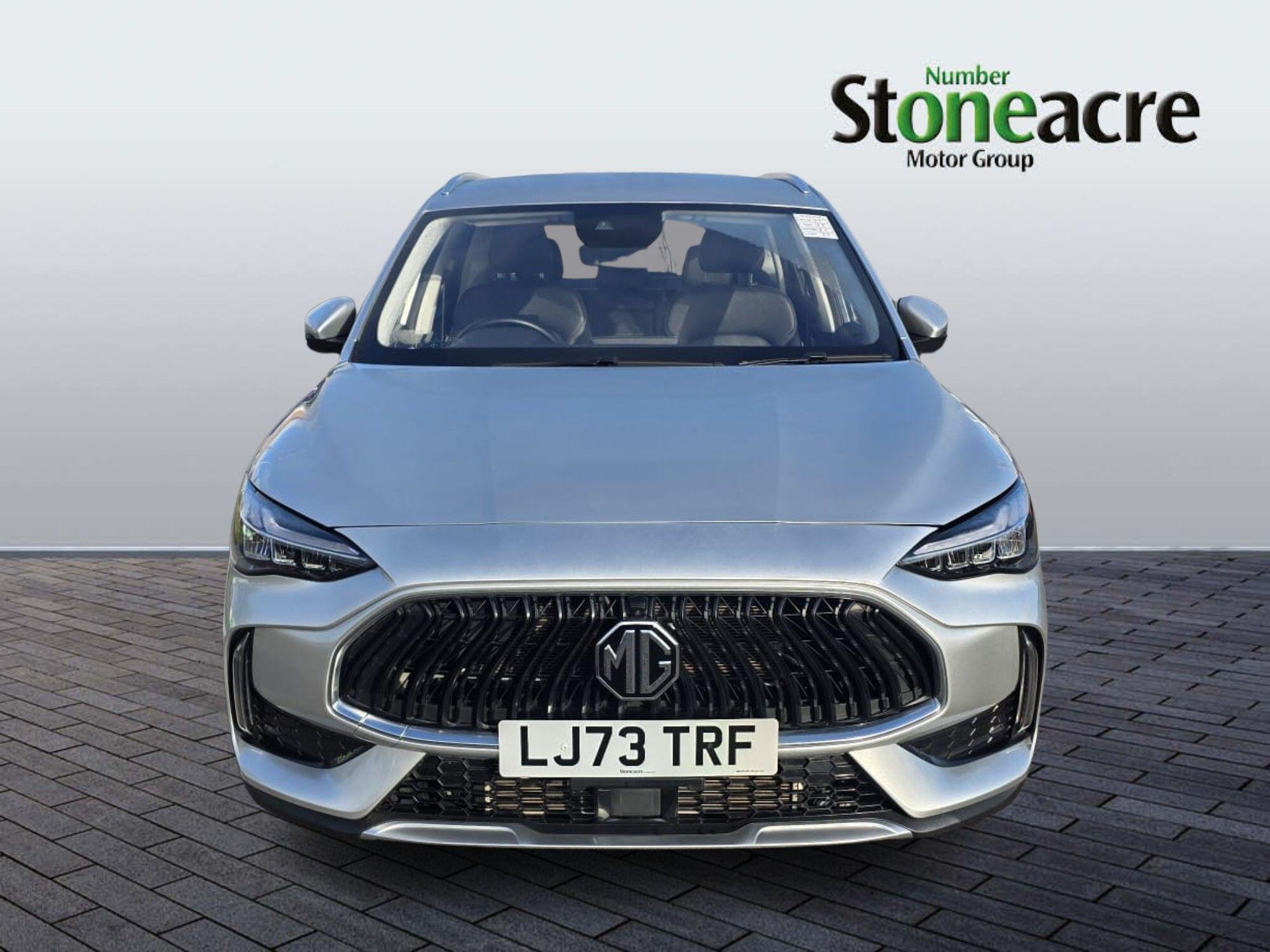 MG HS Plug-In Hybrid Image 2