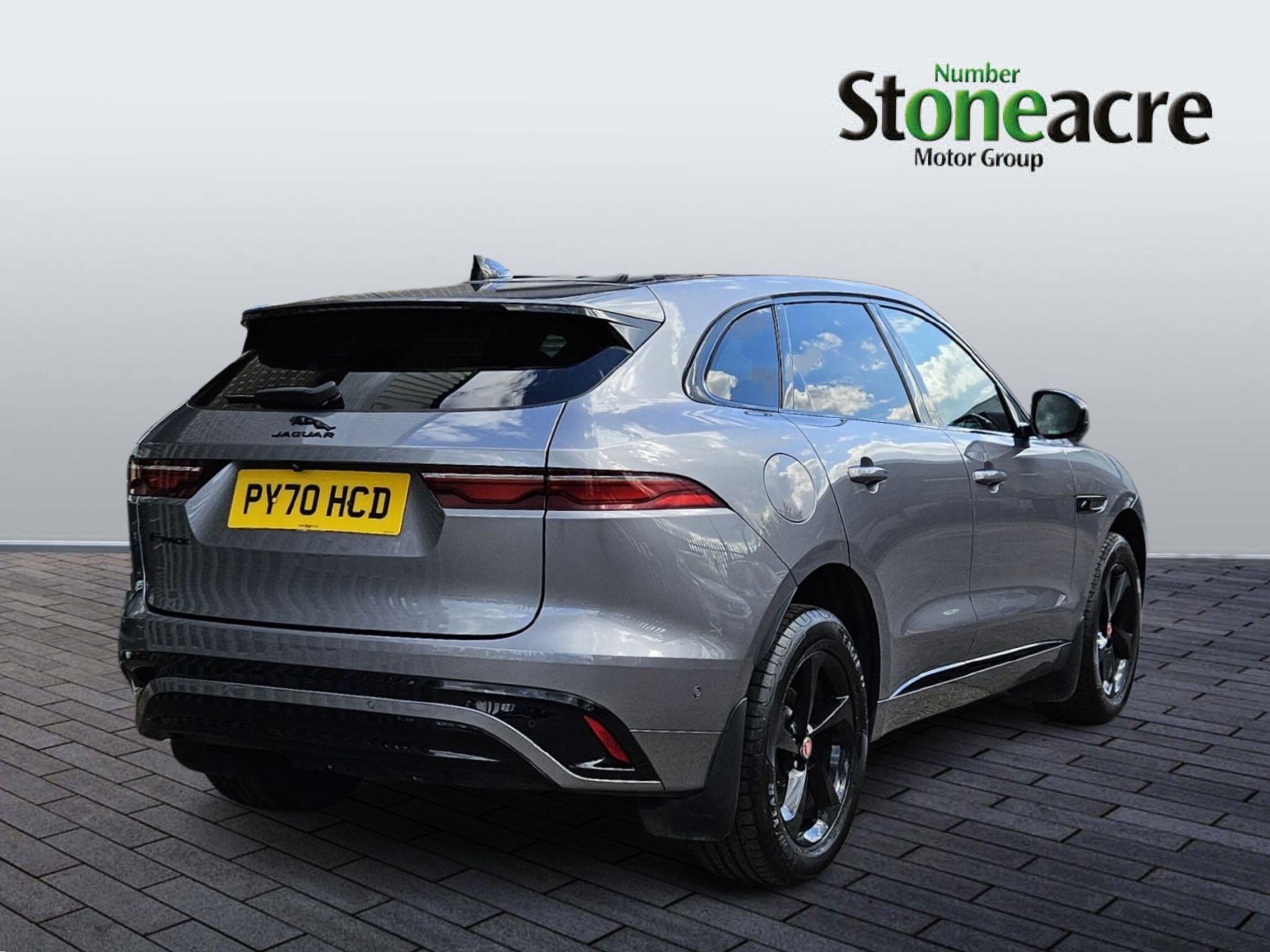 Jaguar F-Pace 2.0 D200 MHEV R-Dynamic S Auto AWD Euro 6 (s/s) 5dr PY70HCD Image 3