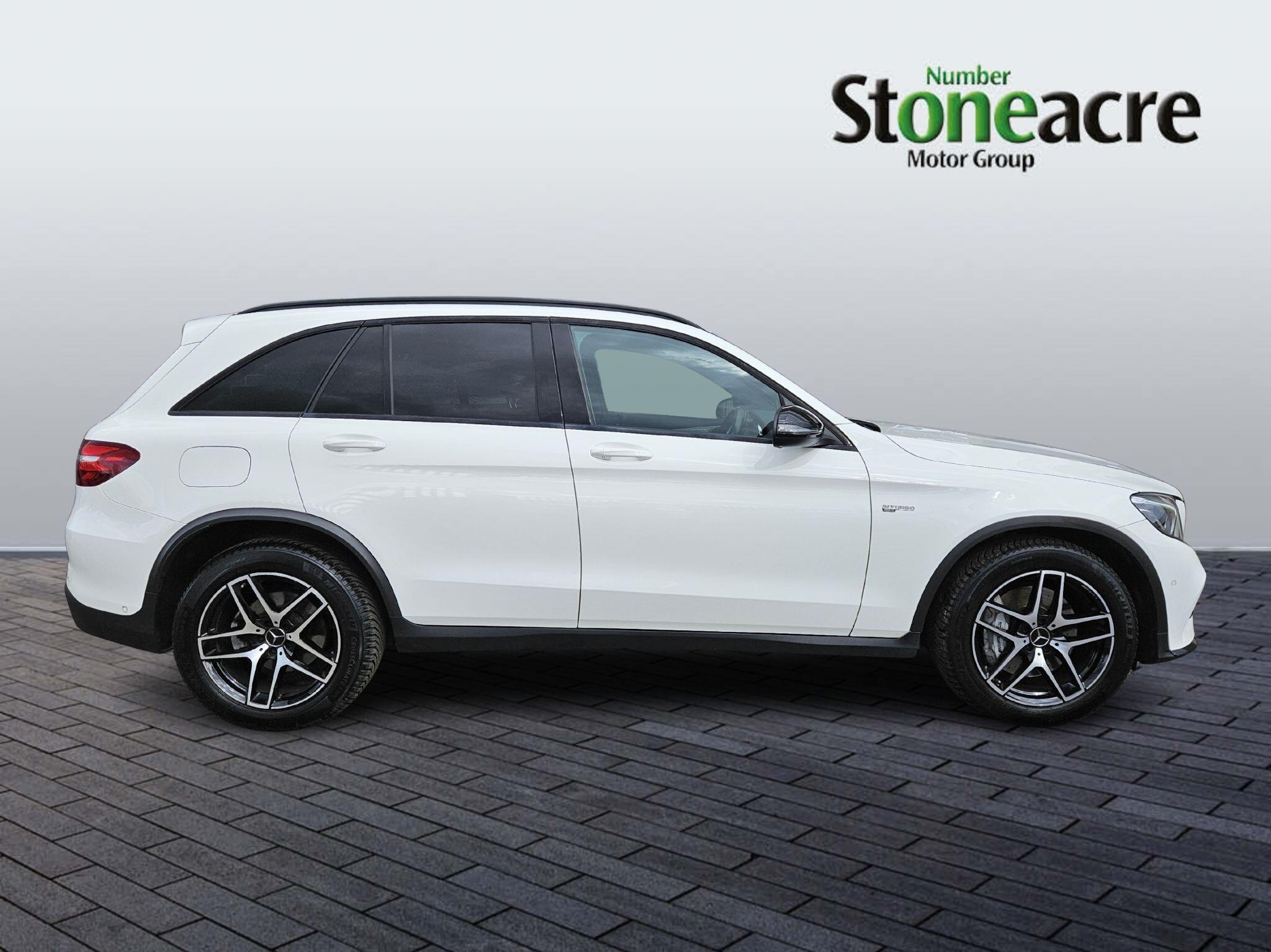 Mercedes-Benz GLC 3.0 GLC43 V6 AMG G-Tronic+ 4MATIC Euro 6 (s/s) 5dr SA19KXM Image 2