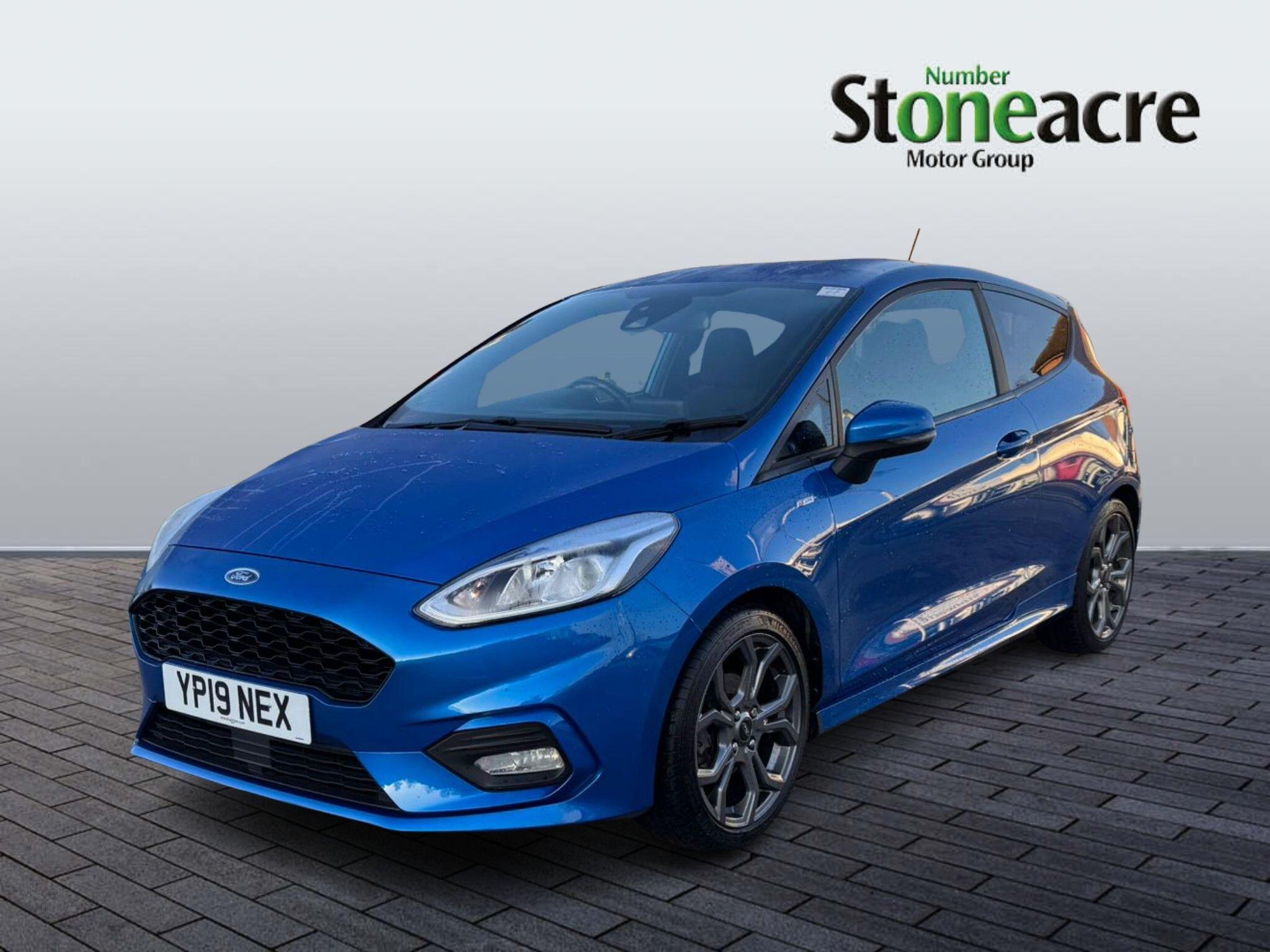 Ford Fiesta 1.0T EcoBoost ST-Line Euro 6 (s/s) 3dr YP19NEX Image 3