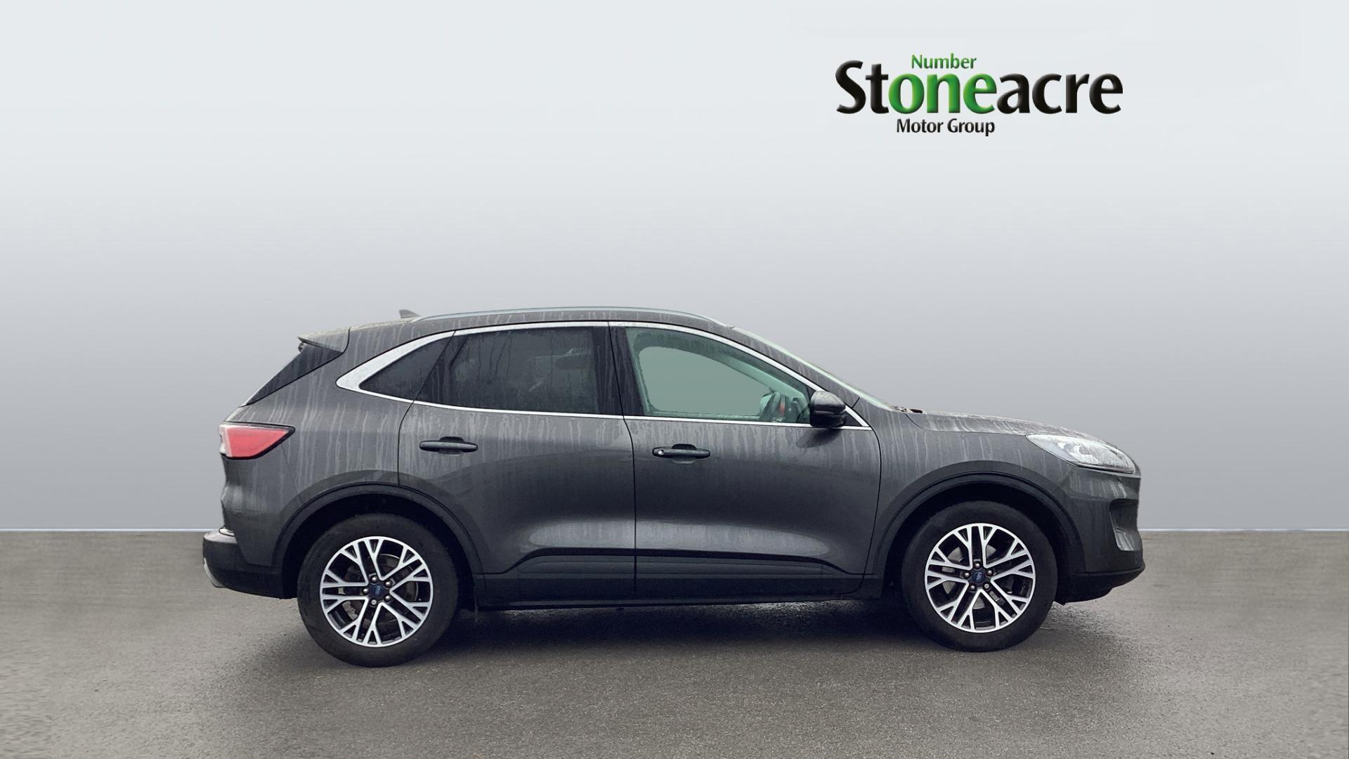 Ford Kuga 1.5 EcoBlue Titanium Auto Euro 6 (s/s) 5dr DL70AYM Image 3