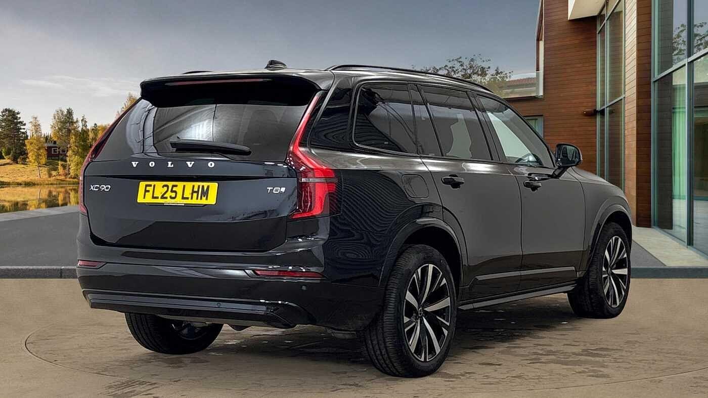 Volvo XC90 2.0 T8 18.8kWh Plus Auto 4WD Euro 6 (s/s) 5dr FL25LHM Image 3