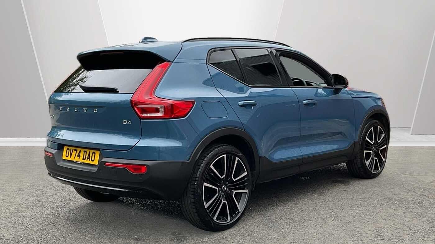 Volvo XC40 Image 2