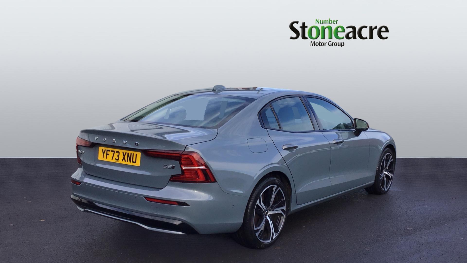 Volvo S60 2.0 B5 MHEV Ultimate Auto AWD Euro 6 (s/s) 4dr YF73XNU Image 2