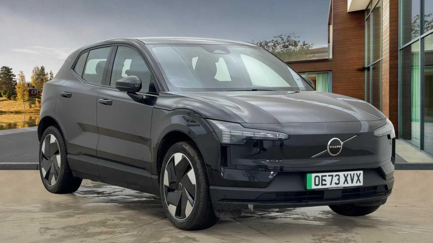 Volvo EX30 200kW SM Extended Range Plus 69kWh 5dr Auto OE73XVX Image 1
