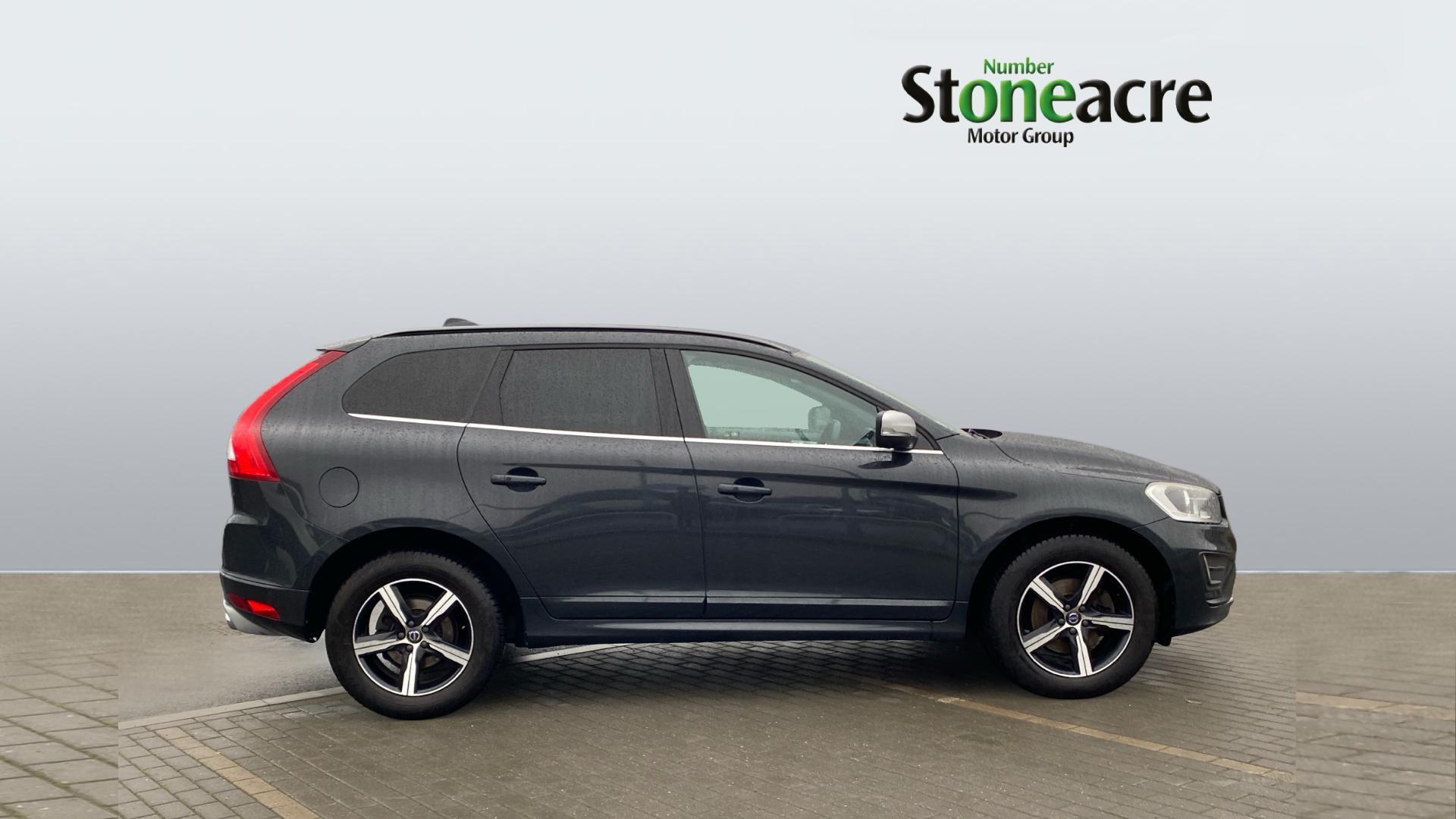Volvo XC60 D4 AWD R-Design Nav Automatic KW17YHA Image 3