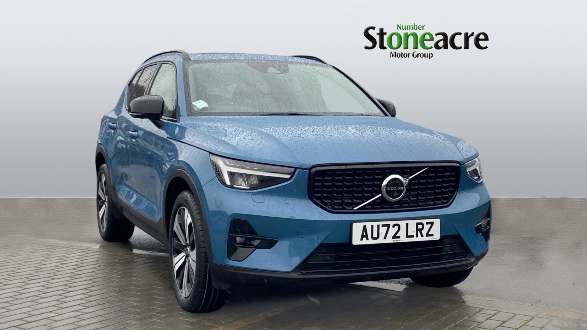 Volvo XC40 Recharge 1.5h T5 Recharge 10.7kWh Ultimate Dark SUV 5dr Petrol Plug-in Hybrid Auto Euro 6 (s/s) (262 ps) AU72LRZ Image 1