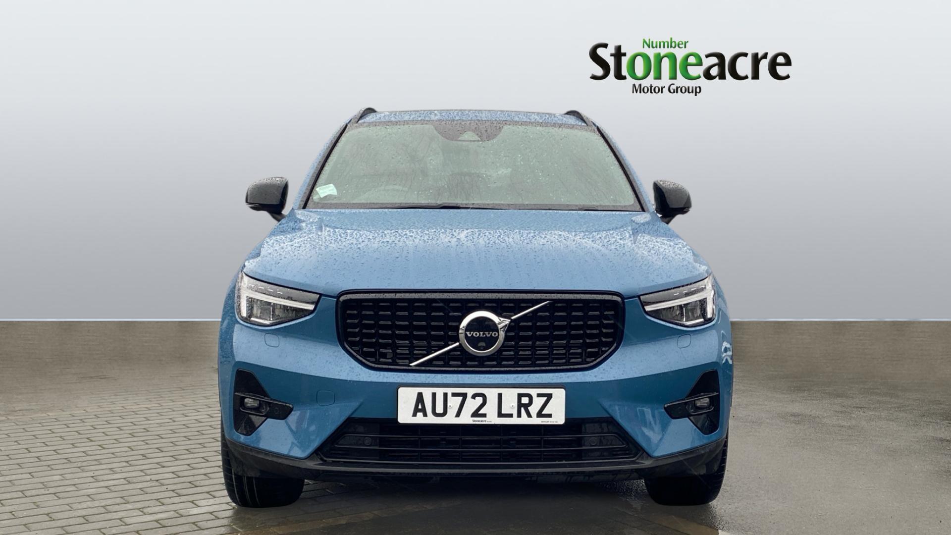 Volvo XC40 Recharge 1.5h T5 Recharge 10.7kWh Ultimate Dark SUV 5dr Petrol Plug-in Hybrid Auto Euro 6 (s/s) (262 ps) AU72LRZ Image 2