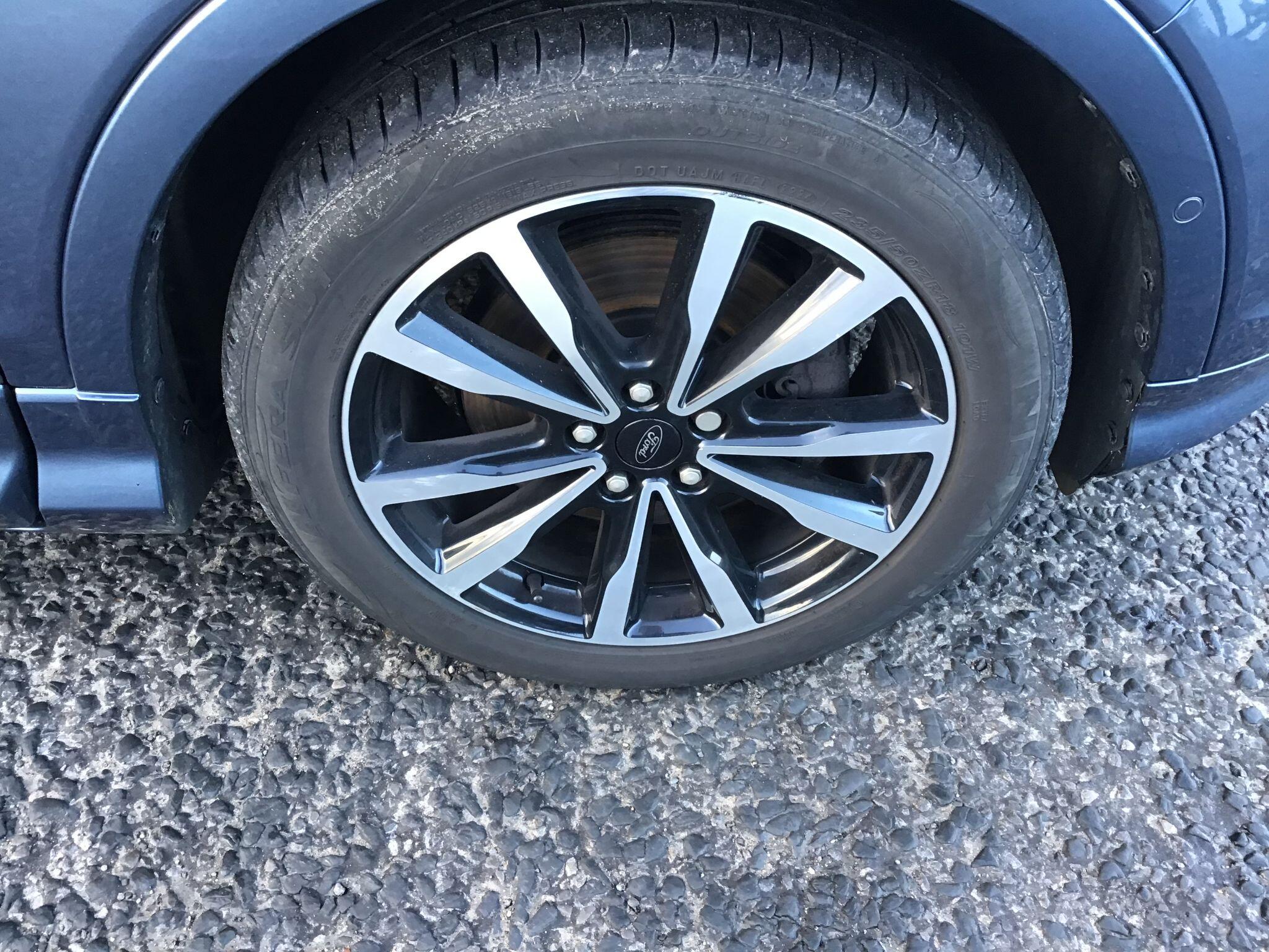 Ford Kuga 2.0 TDCi EcoBlue ST-Line Euro 6 (s/s) 5dr FV19OVF Image 1