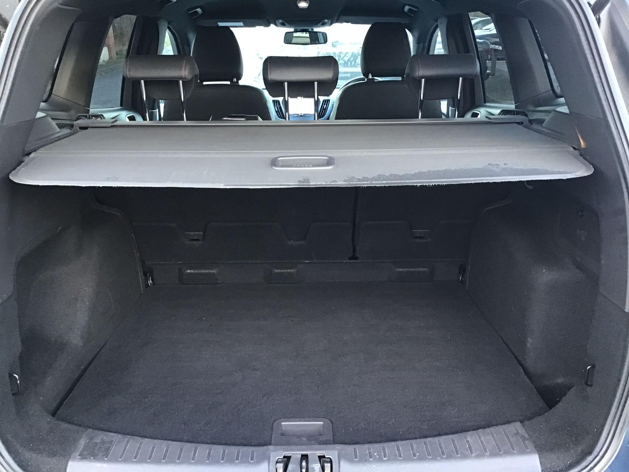 Ford Kuga 2.0 TDCi EcoBlue ST-Line Euro 6 (s/s) 5dr FV19OVF Image 2