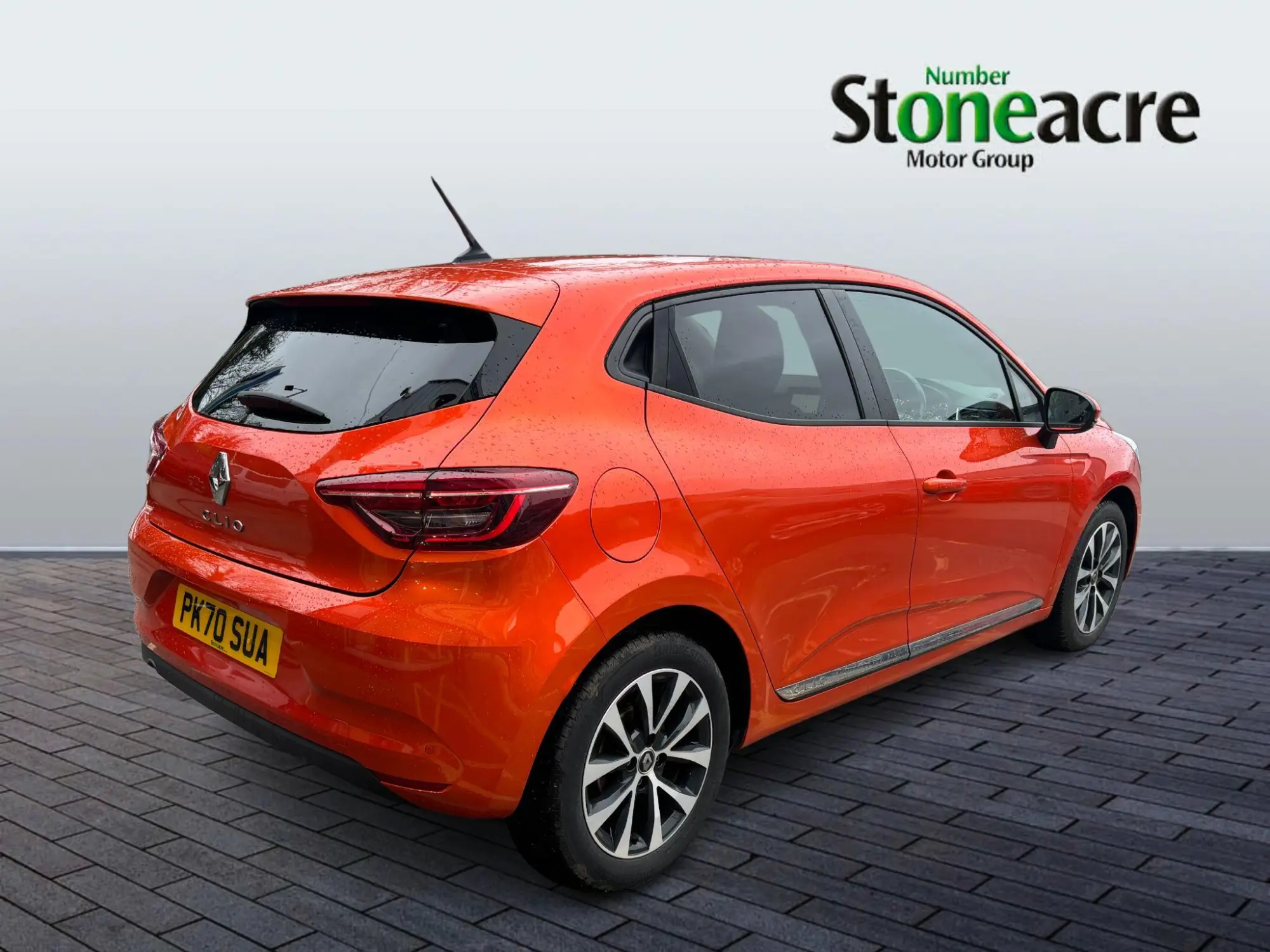 Renault Clio 1.0 TCe 100 Iconic 5dr Auto PK70SUA Image 3