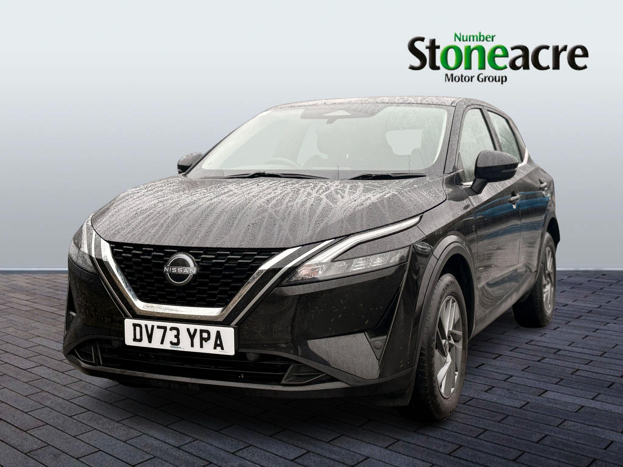 Nissan Qashqai 1.3 DIG-T MHEV Acenta Premium SUV 5dr Petrol XTRON Euro 6 (s/s) (158 ps) DV73YPA Image 3